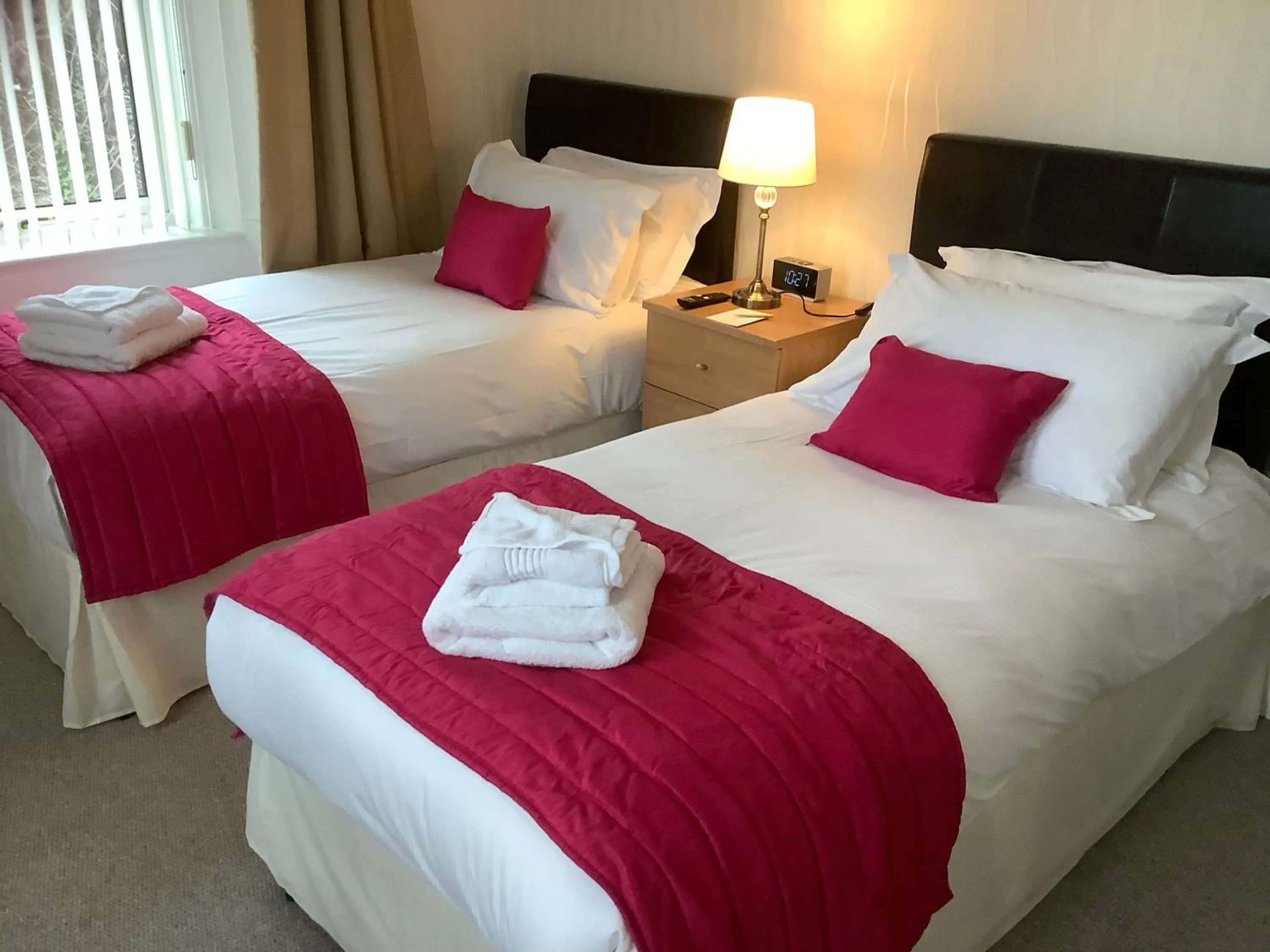 Bed in Edenbank Hotel