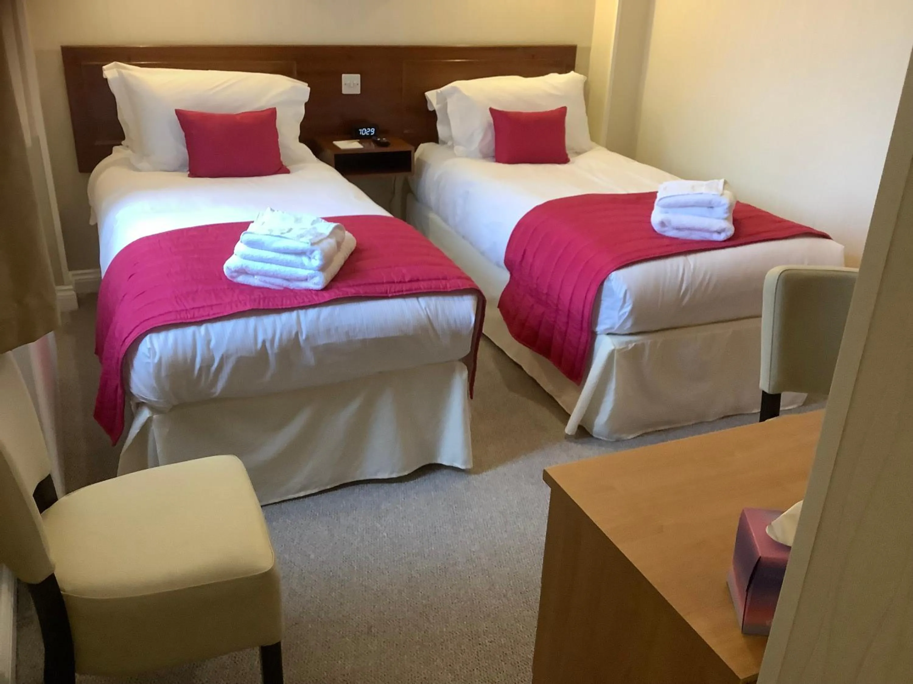 Bed in Edenbank Hotel