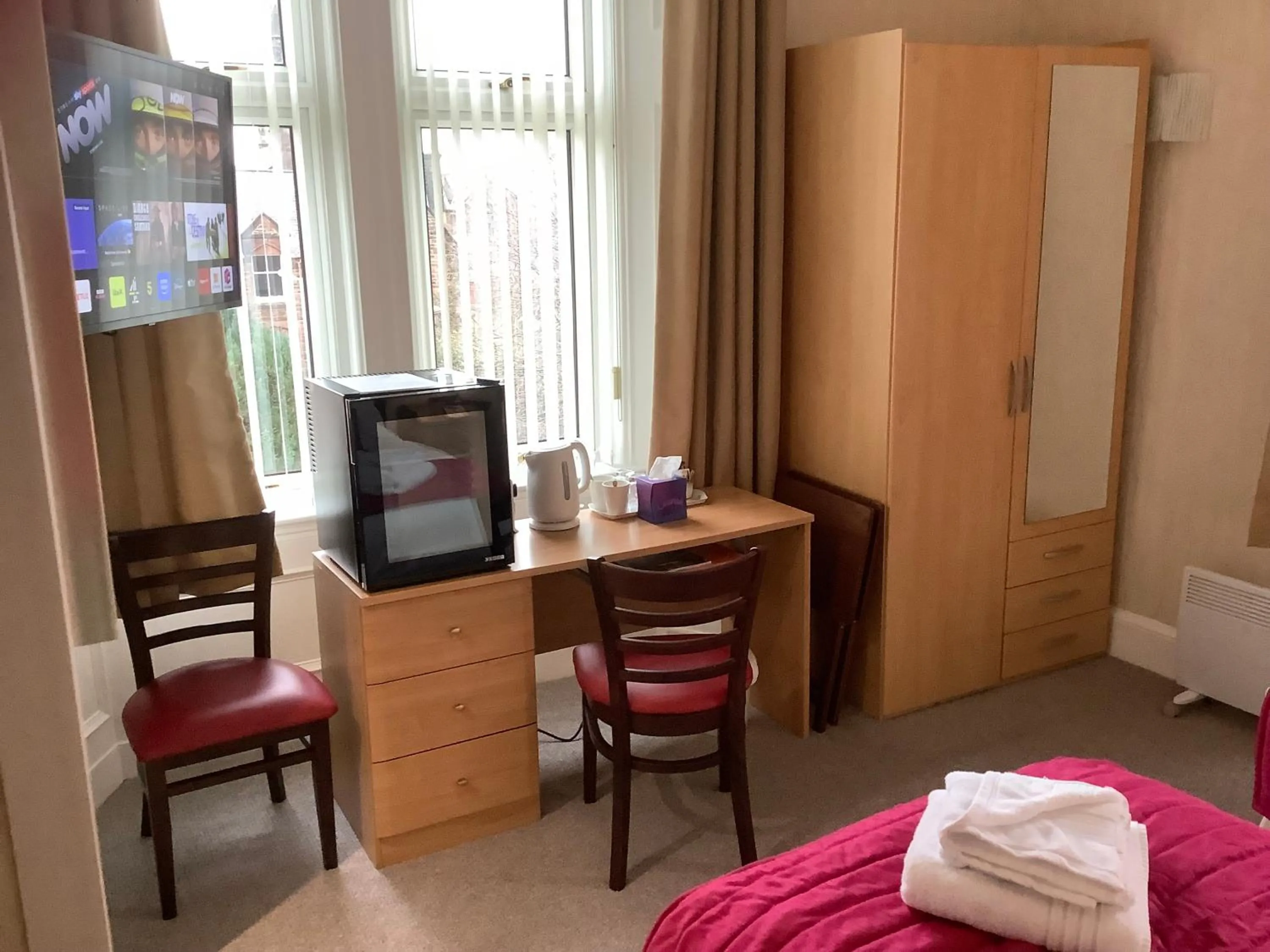 Bed in Edenbank Hotel