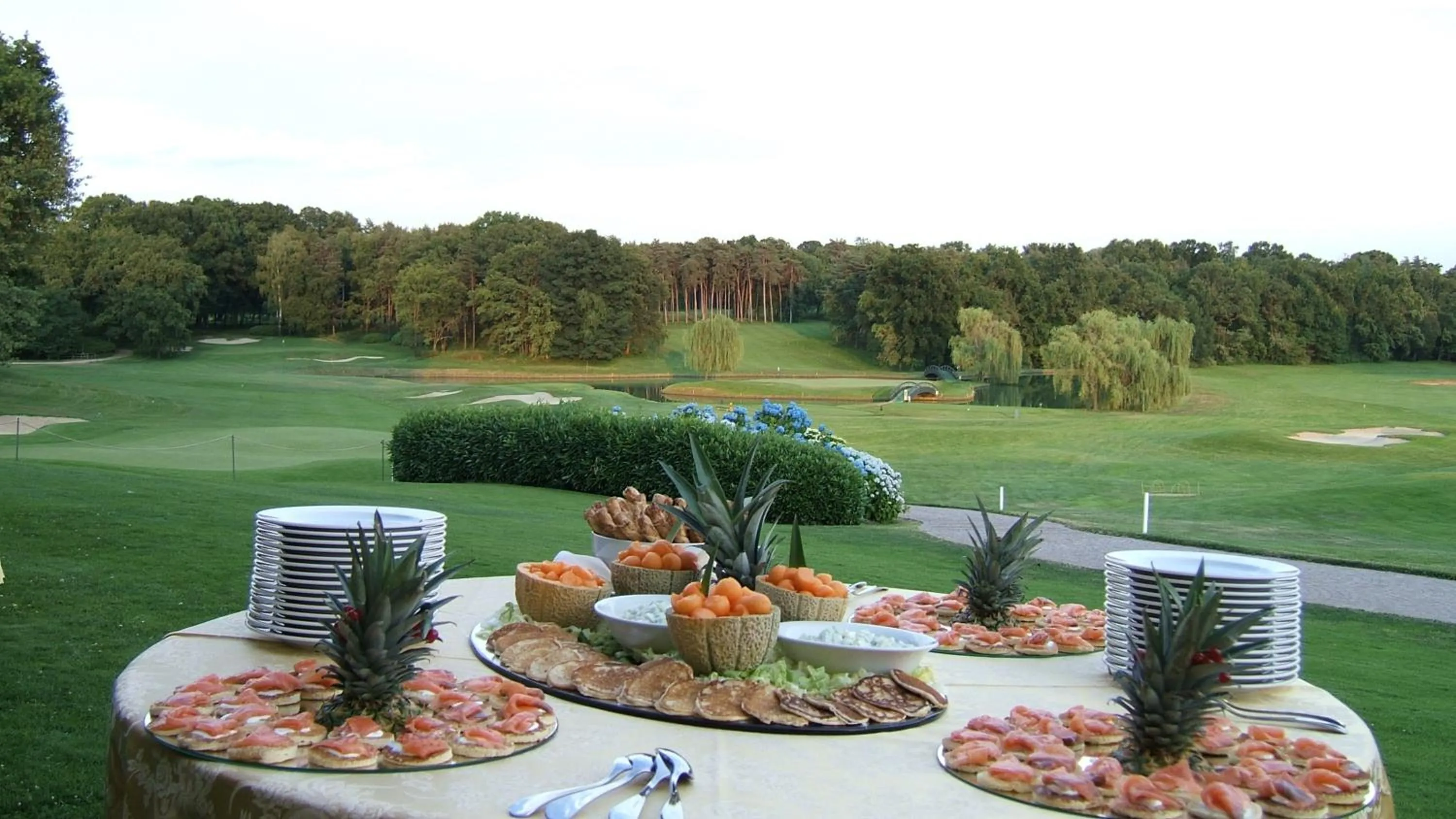Garden in Golf Hotel Castelconturbia