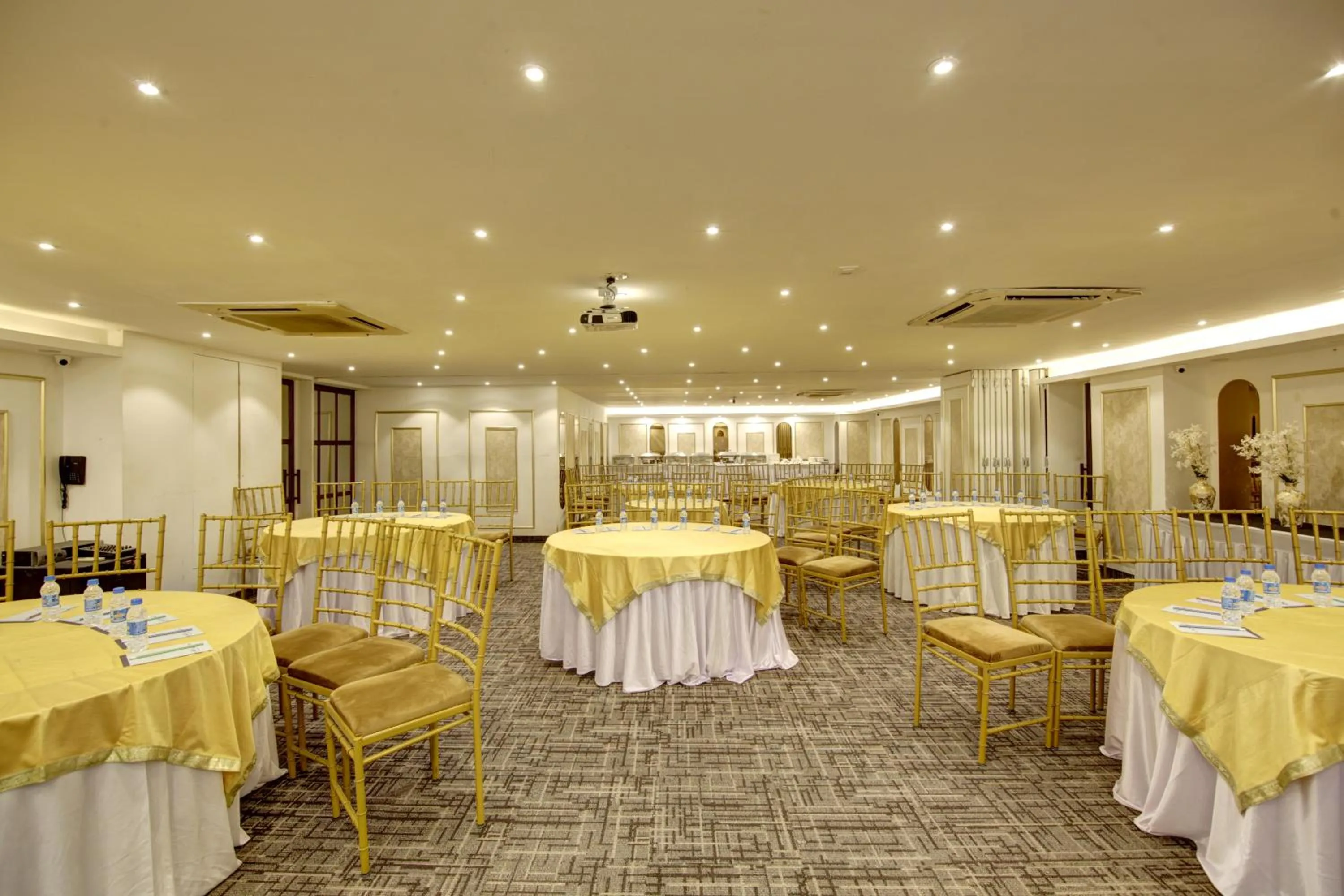 Banquet/Function facilities in Town Pallace Inn - Hotel in New Delhi