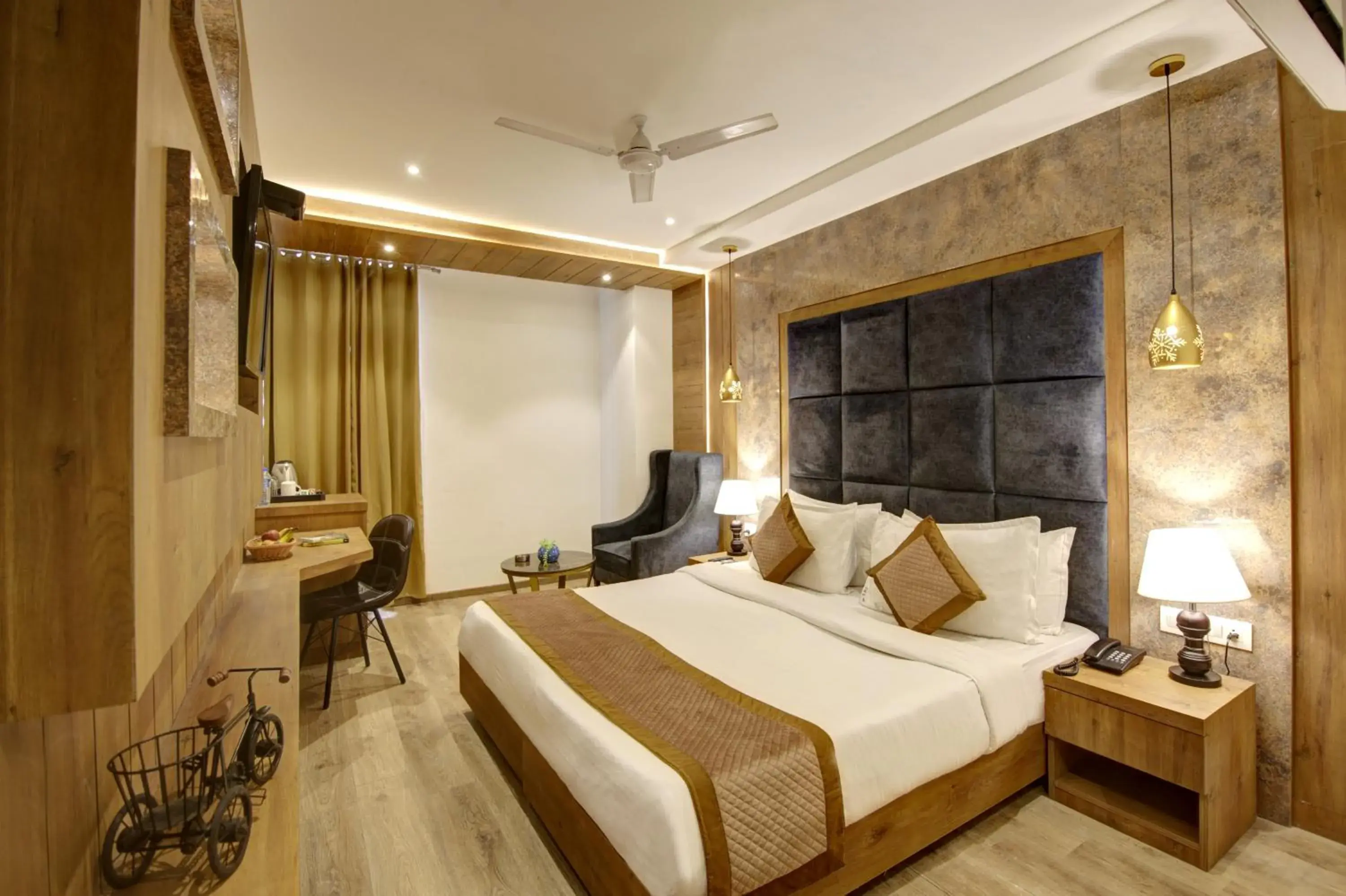 Bed in Town Pallace Inn - Hotel in New Delhi Bed in Town Pallace Inn - Hotel in New Delhi