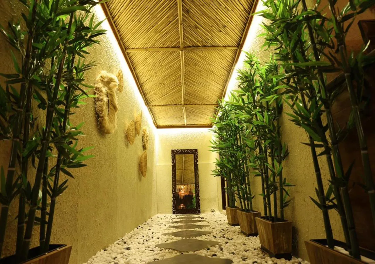 Restaurant/places to eat in Town Pallace Inn - Hotel in New Delhi