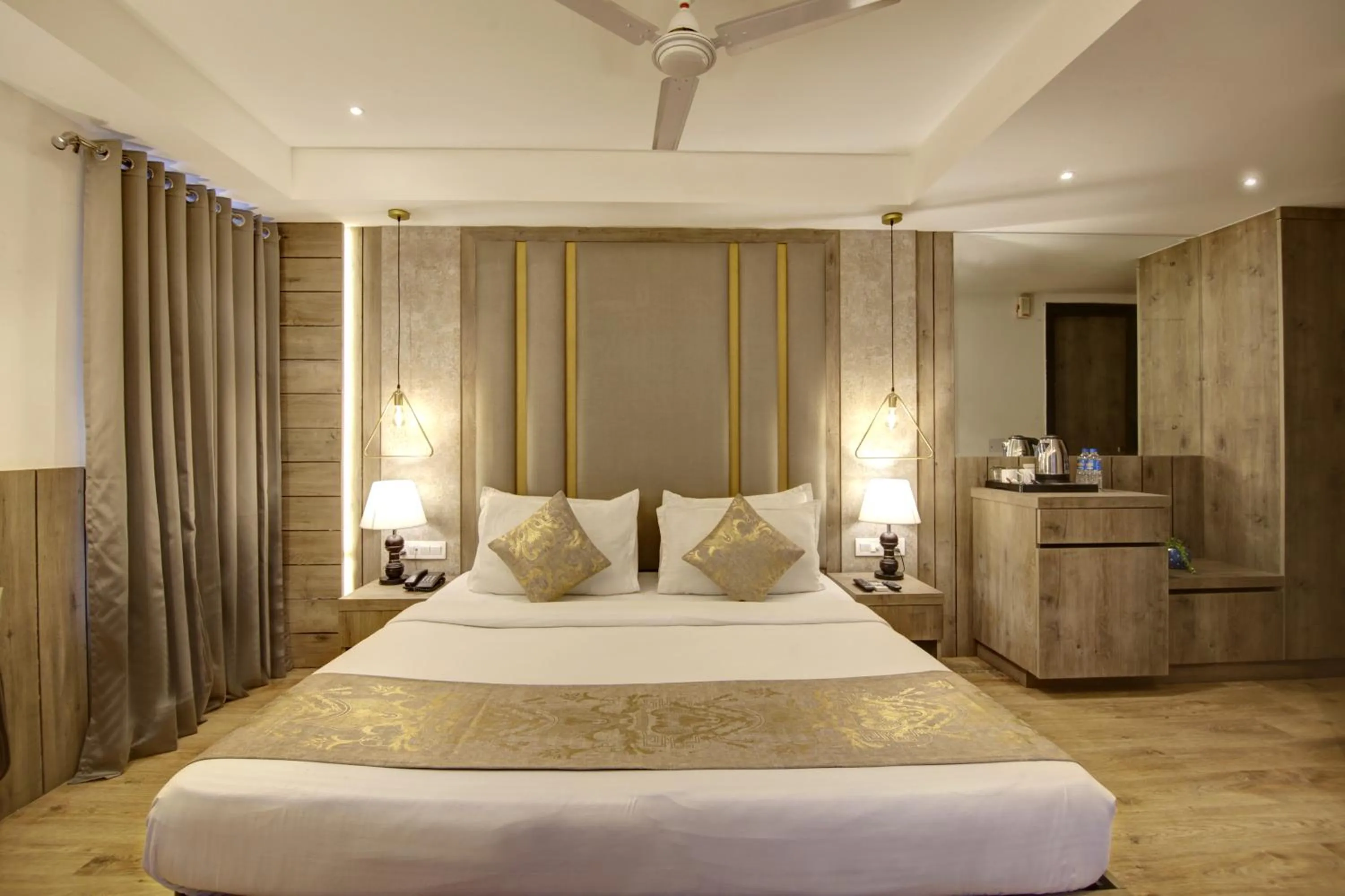 Bed in Town Pallace Inn - Hotel in New Delhi