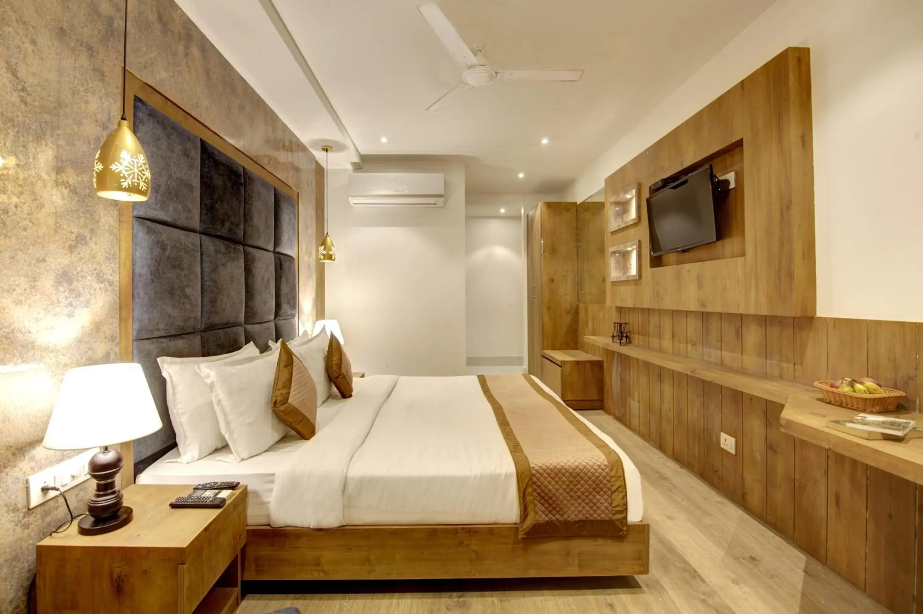 Bed in Town Pallace Inn - Hotel in New Delhi Bed in Town Pallace Inn - Hotel in New Delhi