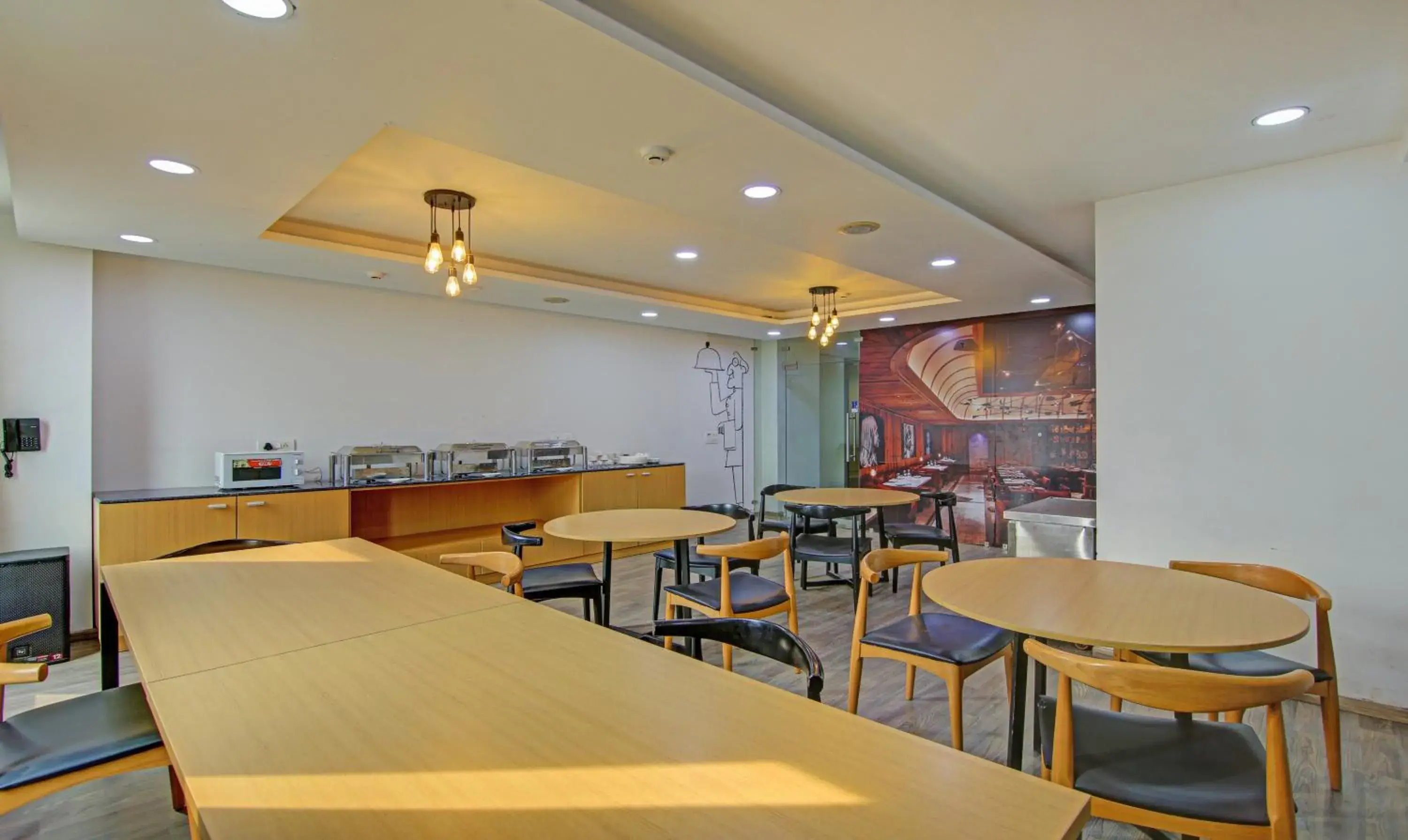 Restaurant/places to eat in Town Pallace Inn - Hotel in New Delhi Restaurant/places to eat in Town Pallace Inn - Hotel in New Delhi