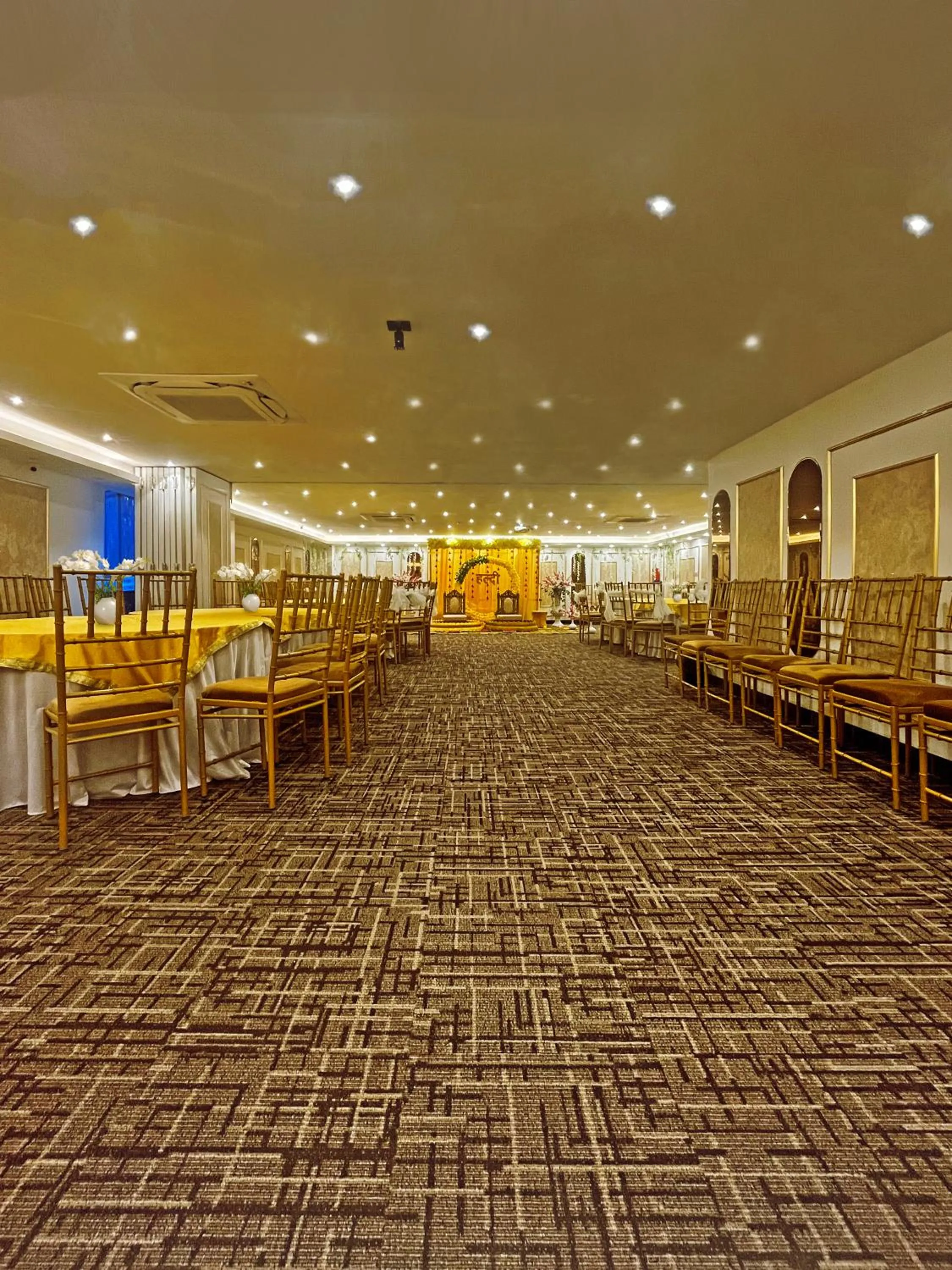 Patio in Town Pallace Inn - Hotel in New Delhi