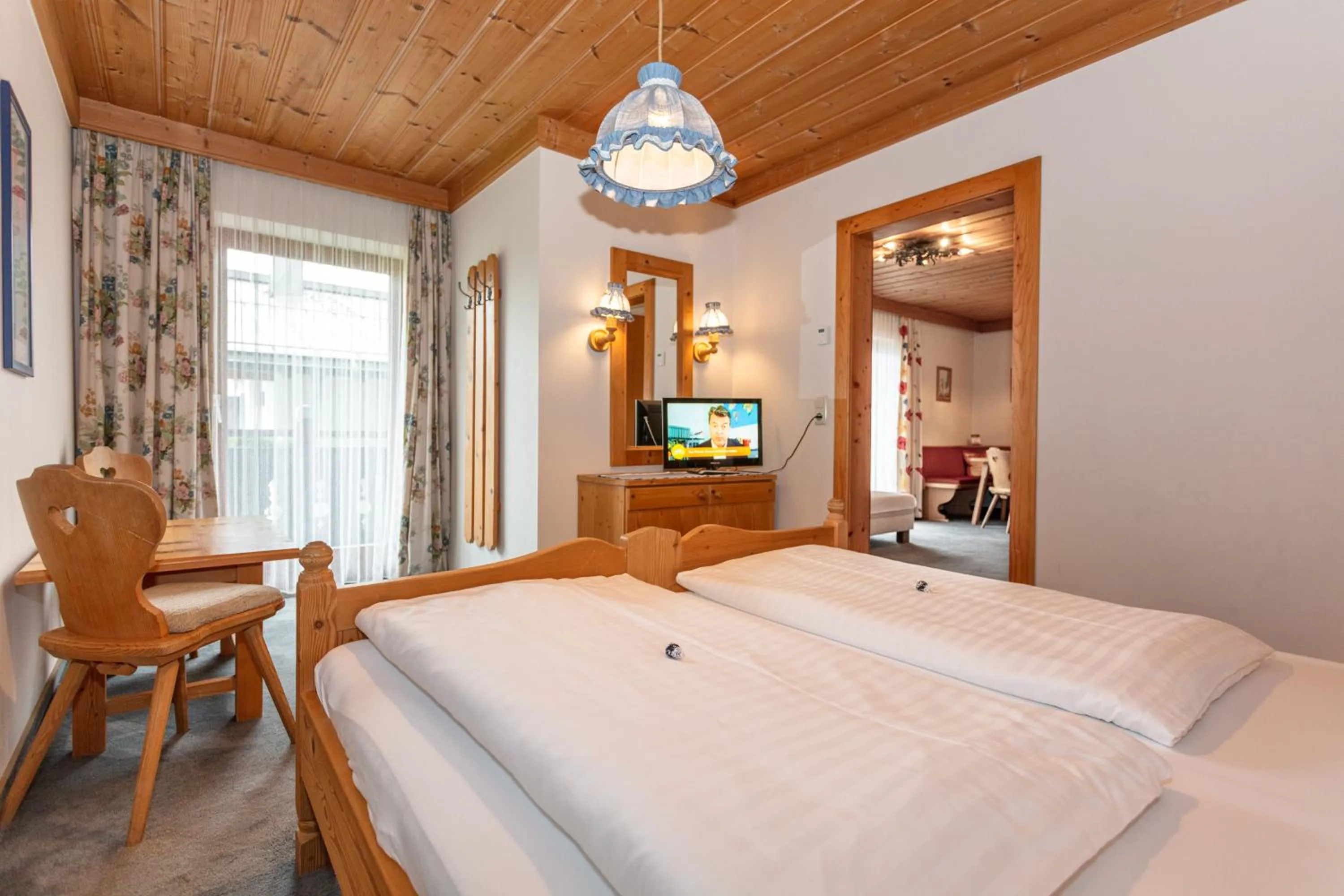 Photo of the whole room, Bed in Landhaus Rohregger