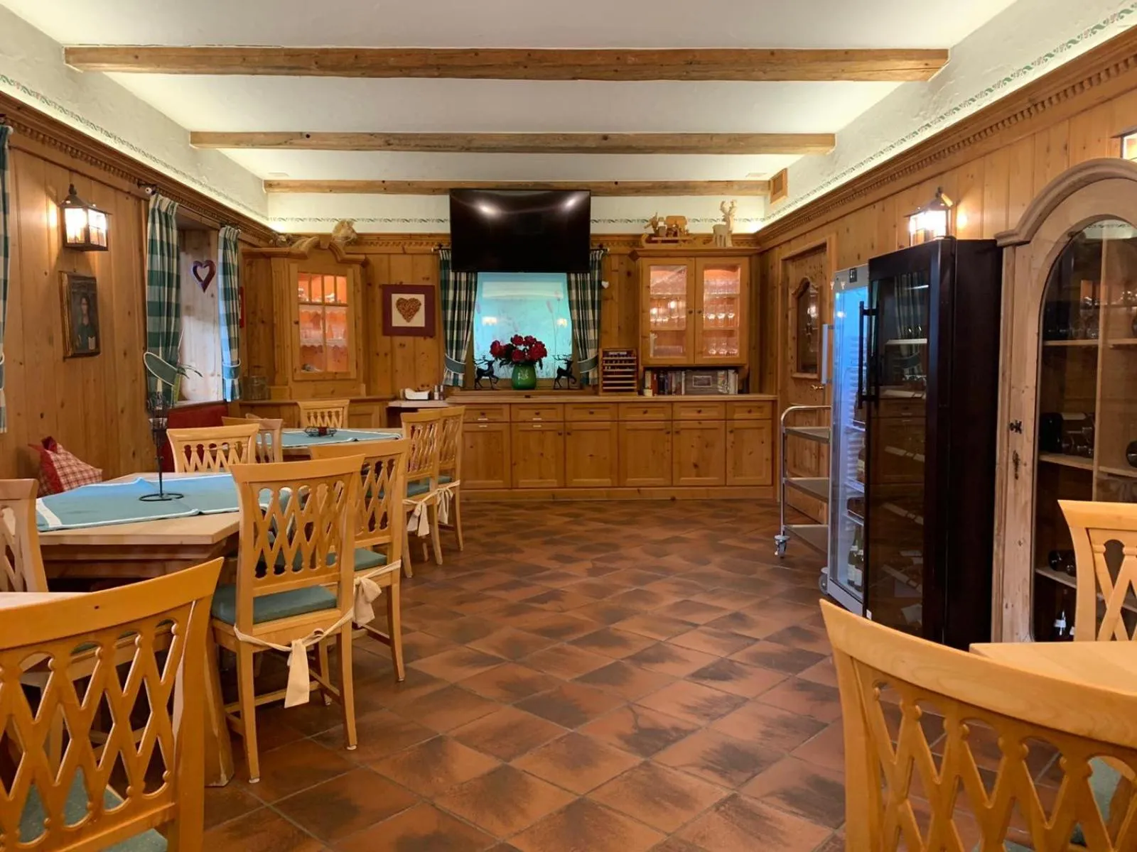 Communal lounge/ TV room in Landhaus Rohregger