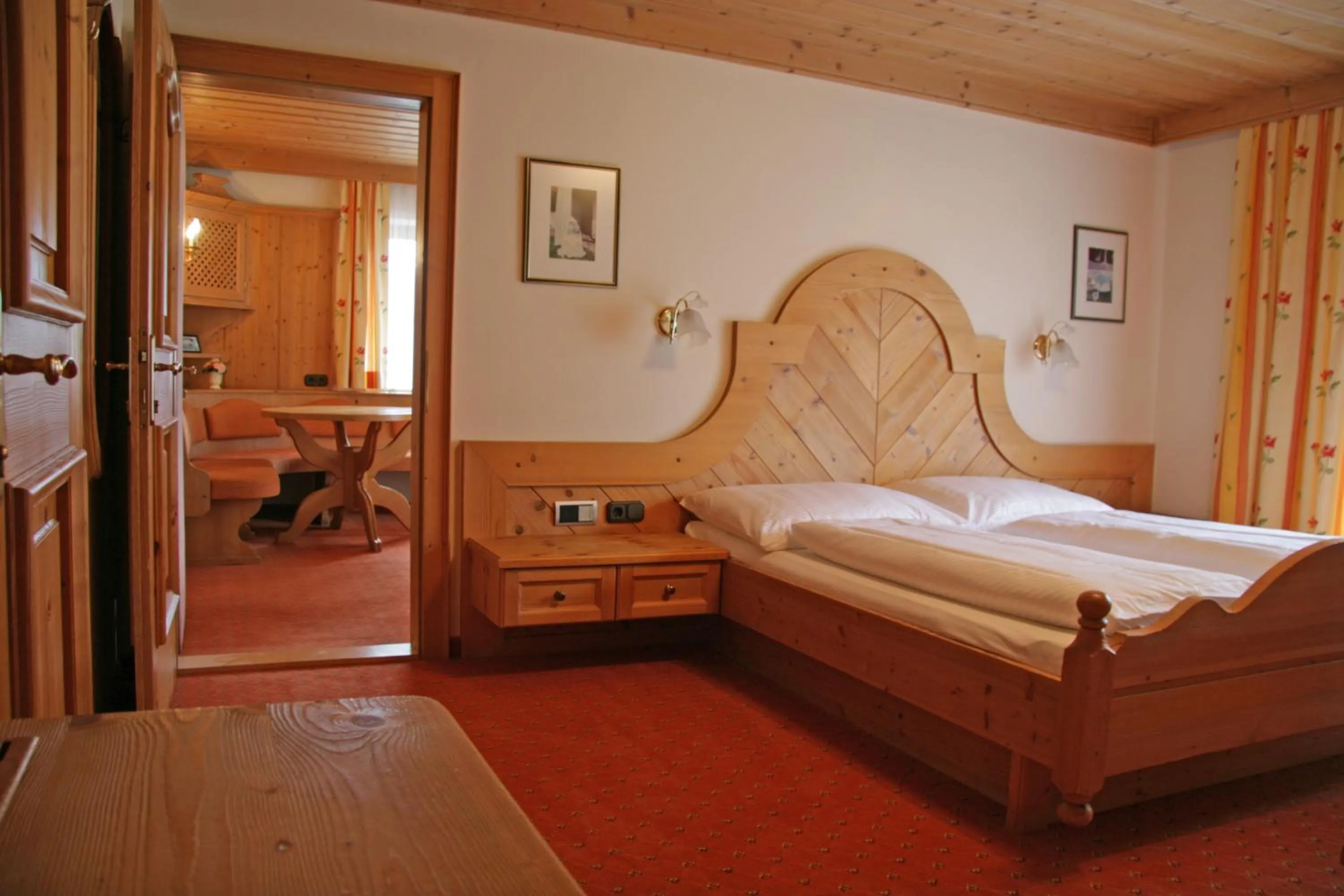 Bed in Landhaus Rohregger
