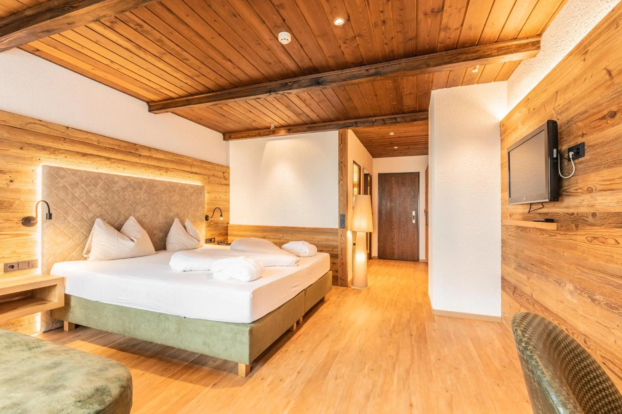 Bed in Alpenlove - Adult SPA Hotel