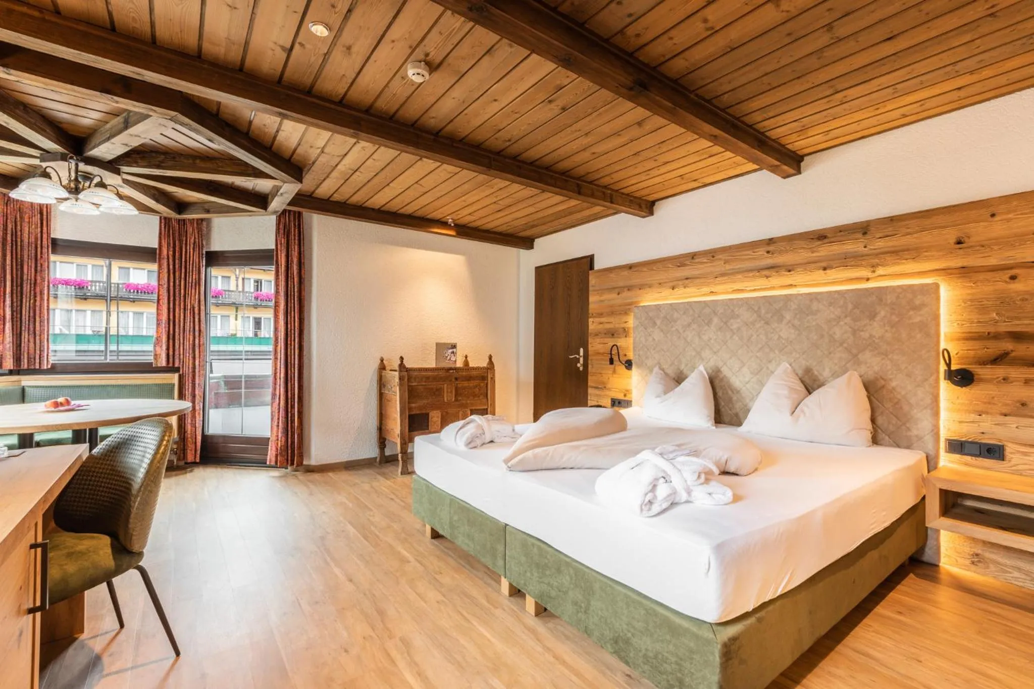 Photo of the whole room, Bed in Alpenlove - Adult SPA Hotel