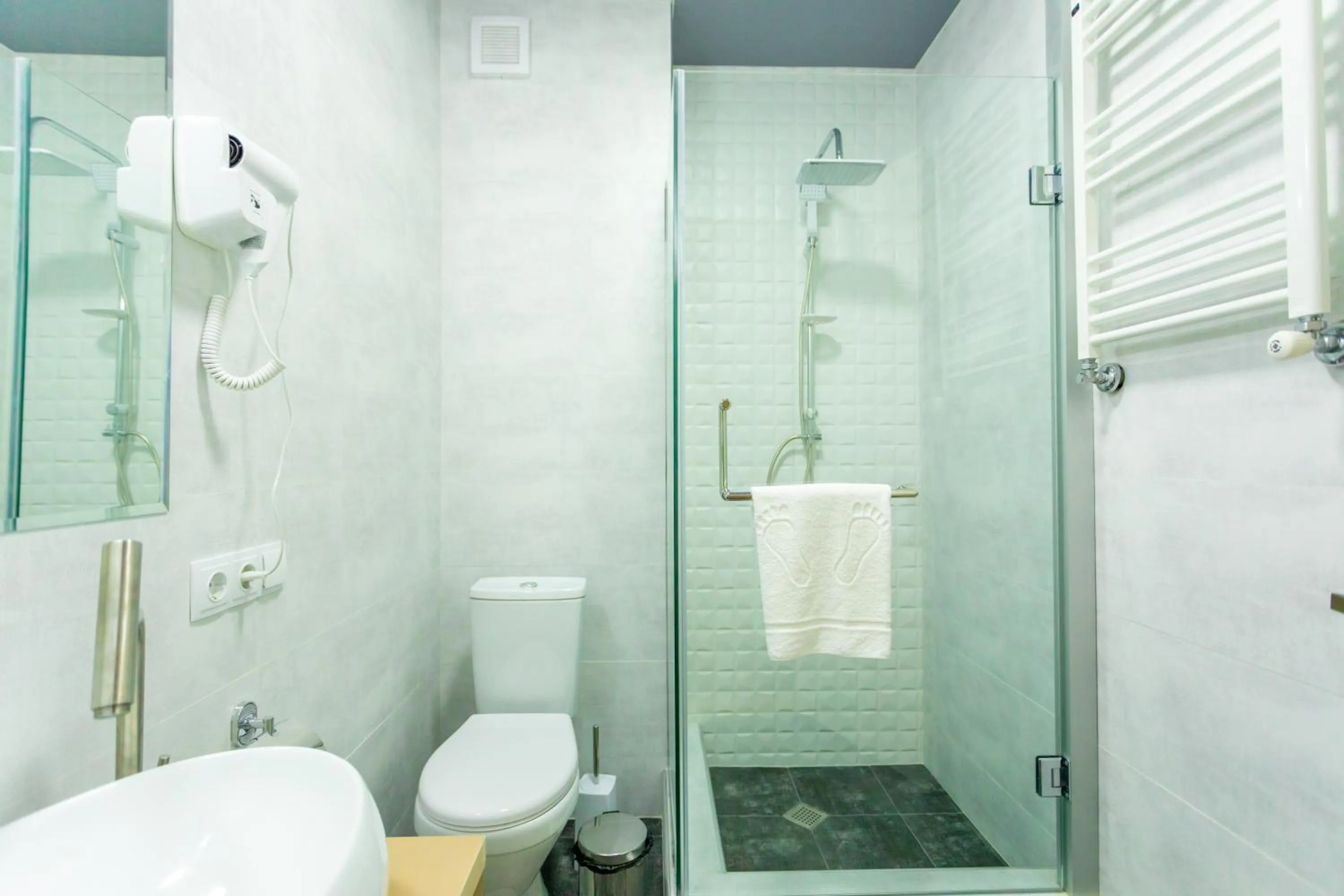 Shower in Hotel Rustaveli