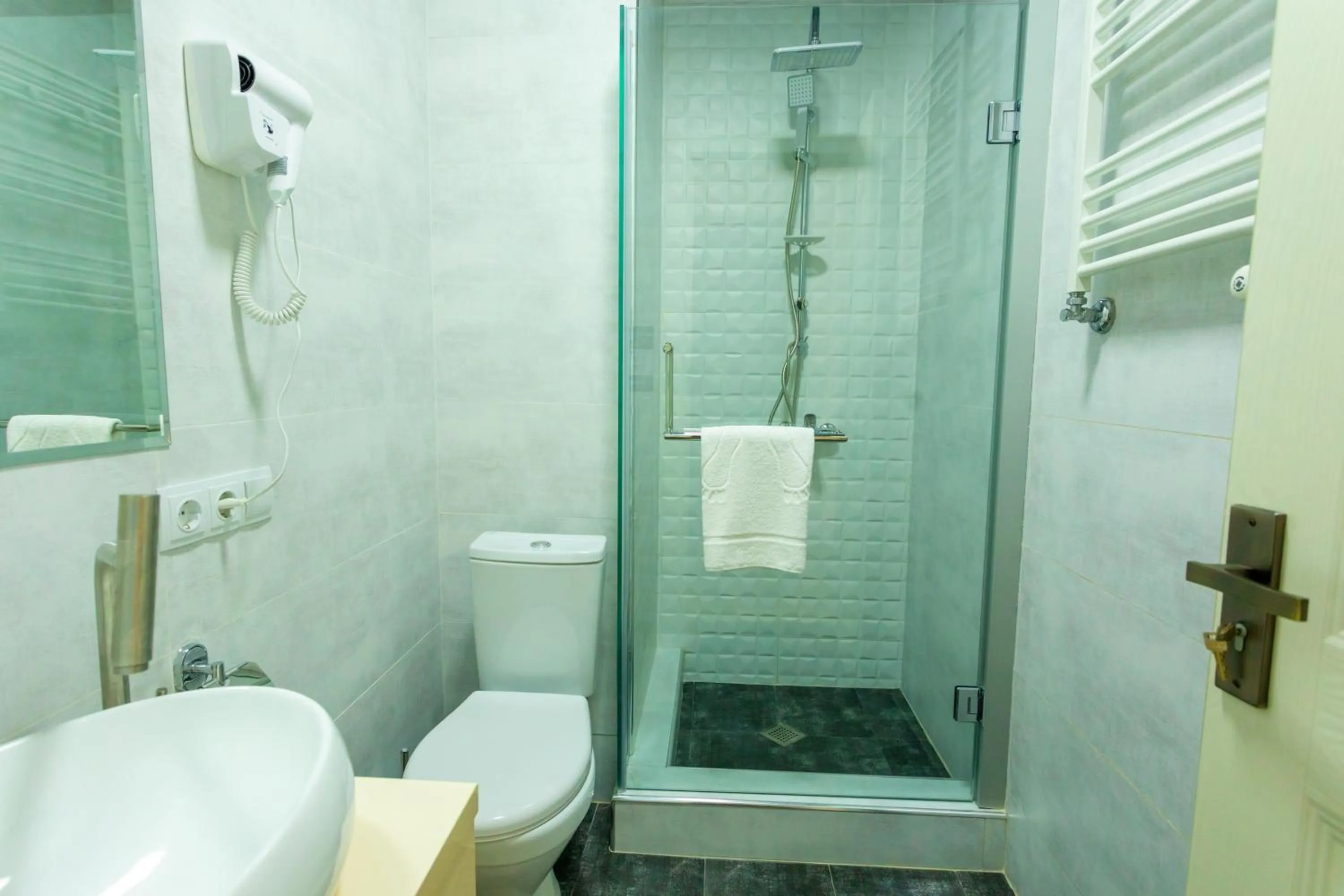 Shower in Hotel Rustaveli