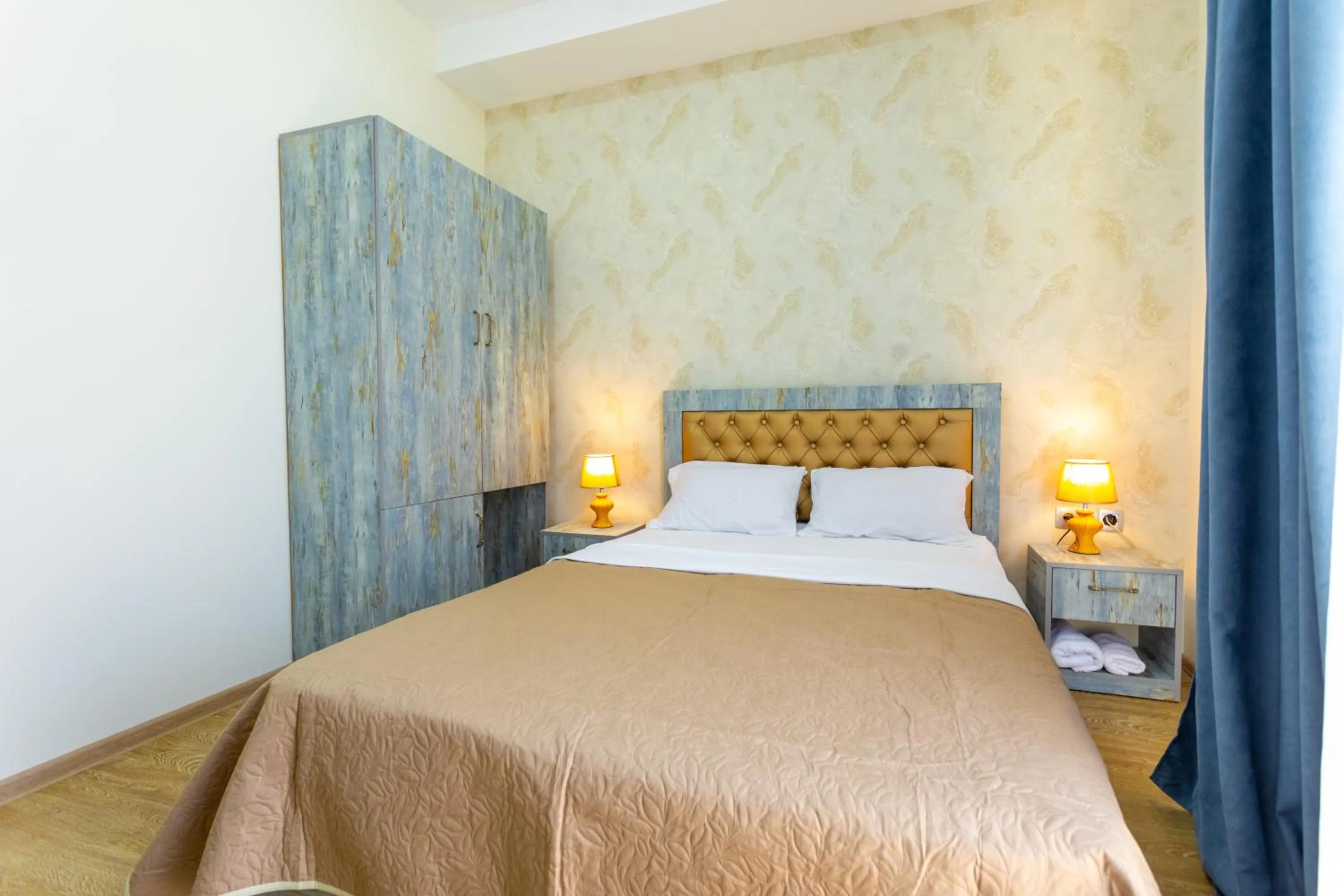 Bedroom, Bed in Hotel Rustaveli