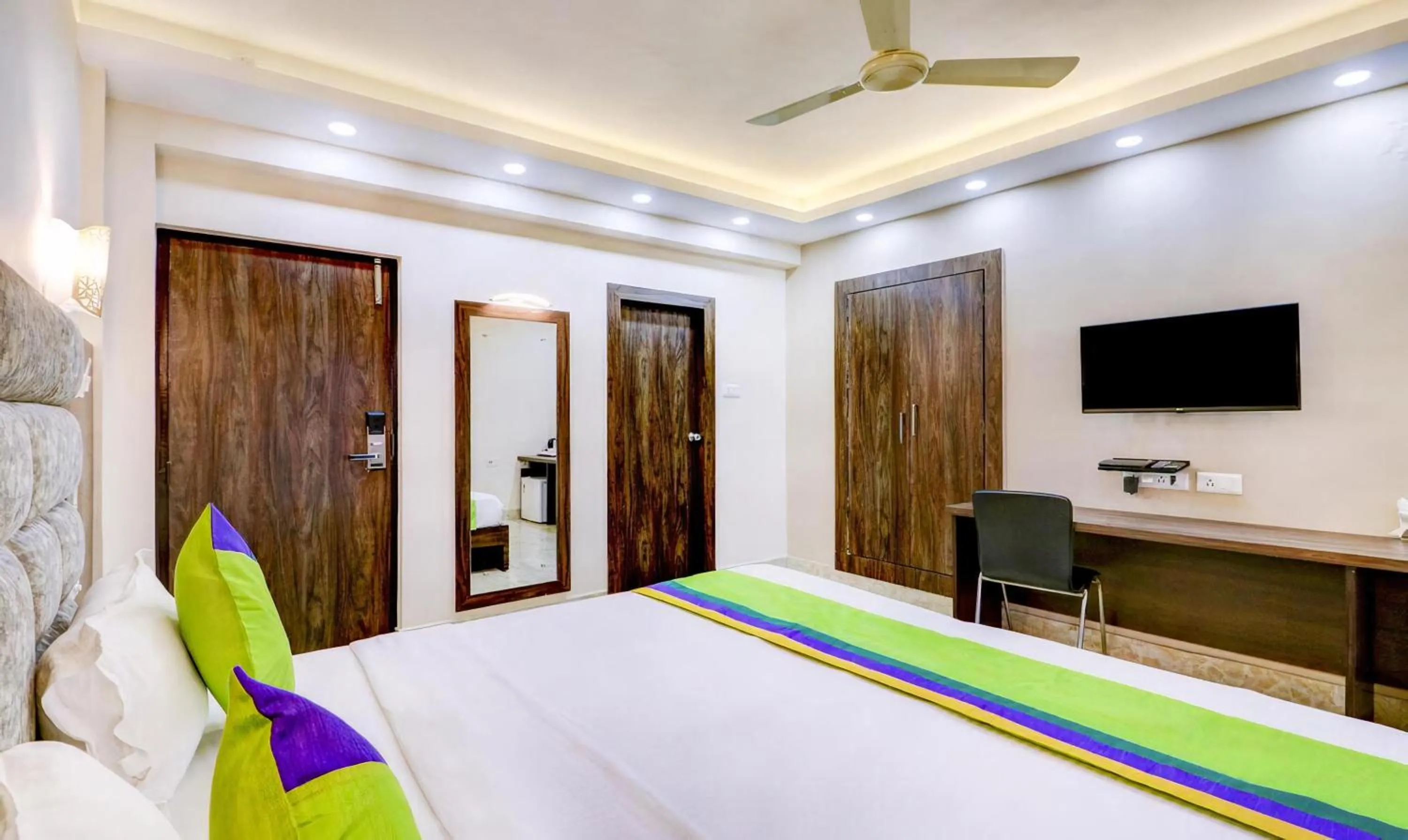 Bedroom, Bed in Hotel Bandhan Residency