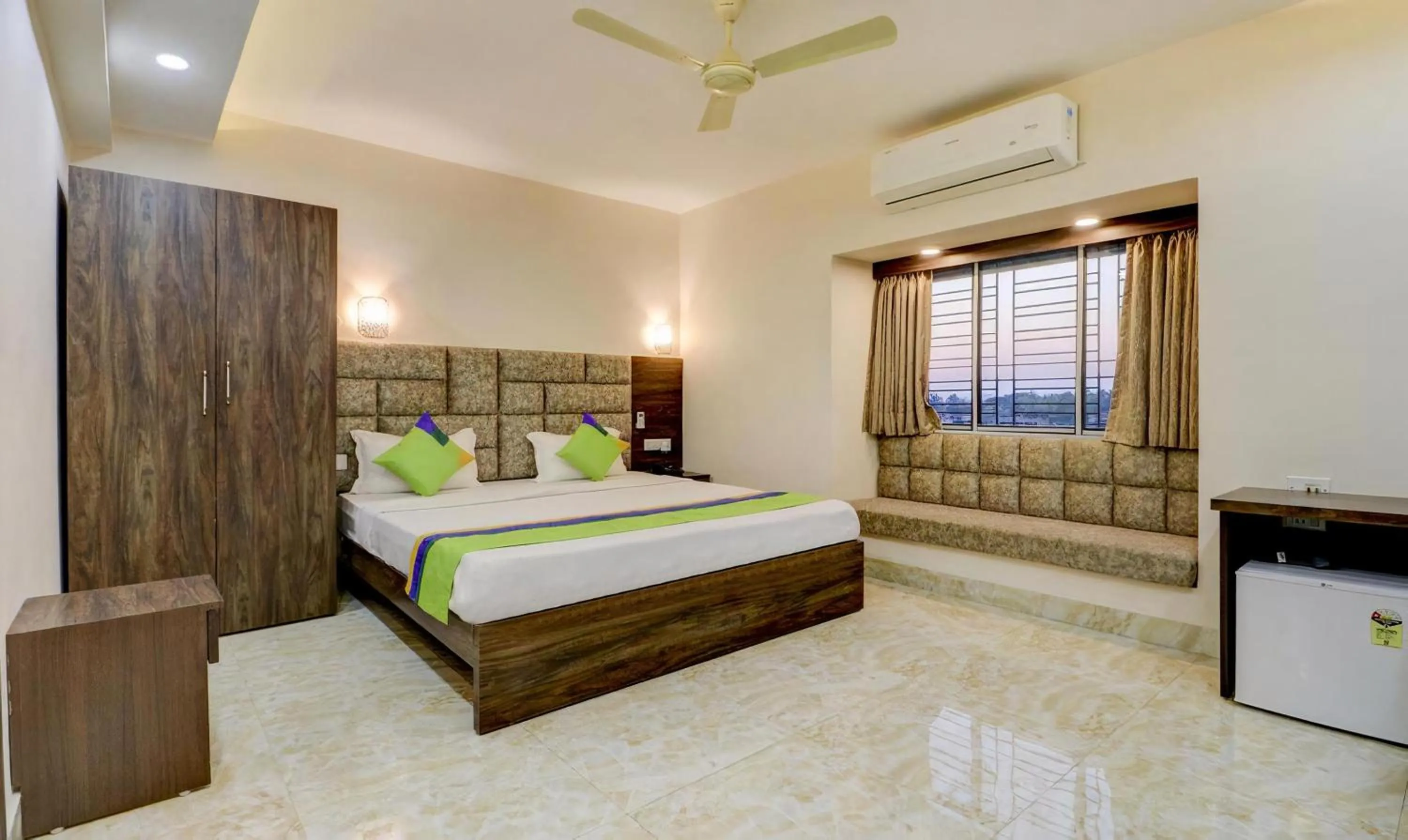 Bedroom, Bed in Hotel Bandhan Residency