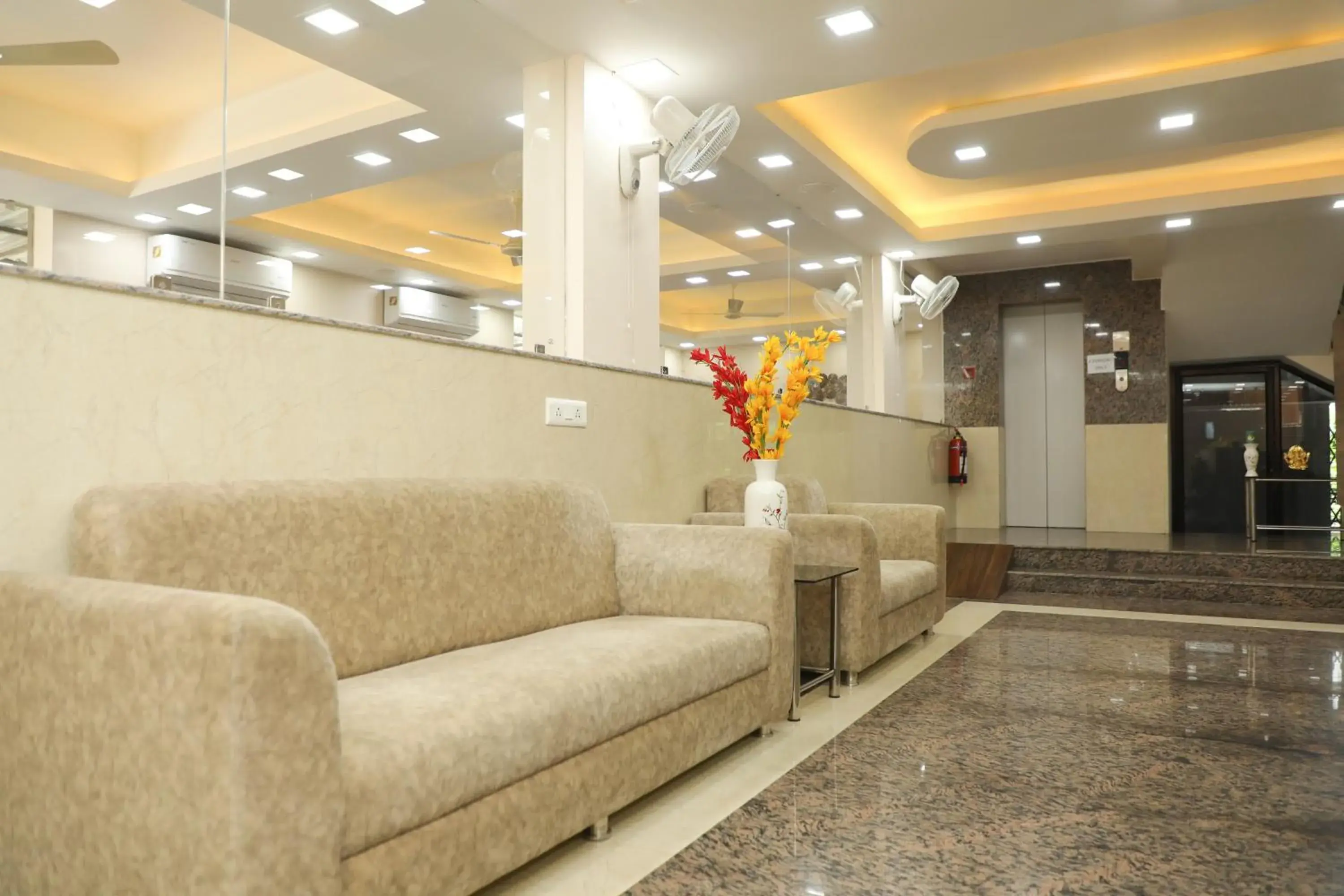 Lobby or reception in Hotel Bandhan Residency Lobby or reception in Hotel Bandhan Residency