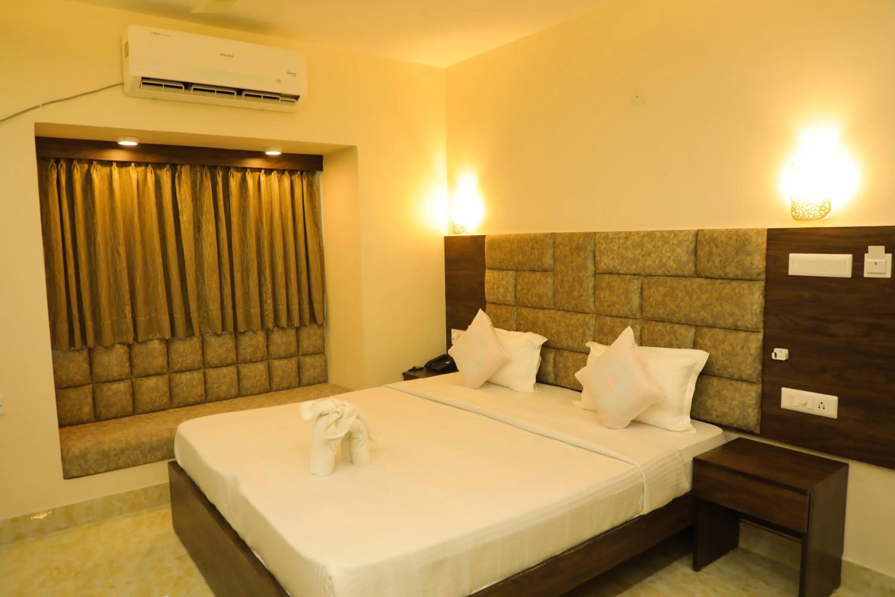 Bedroom, Bed in Hotel Bandhan Residency