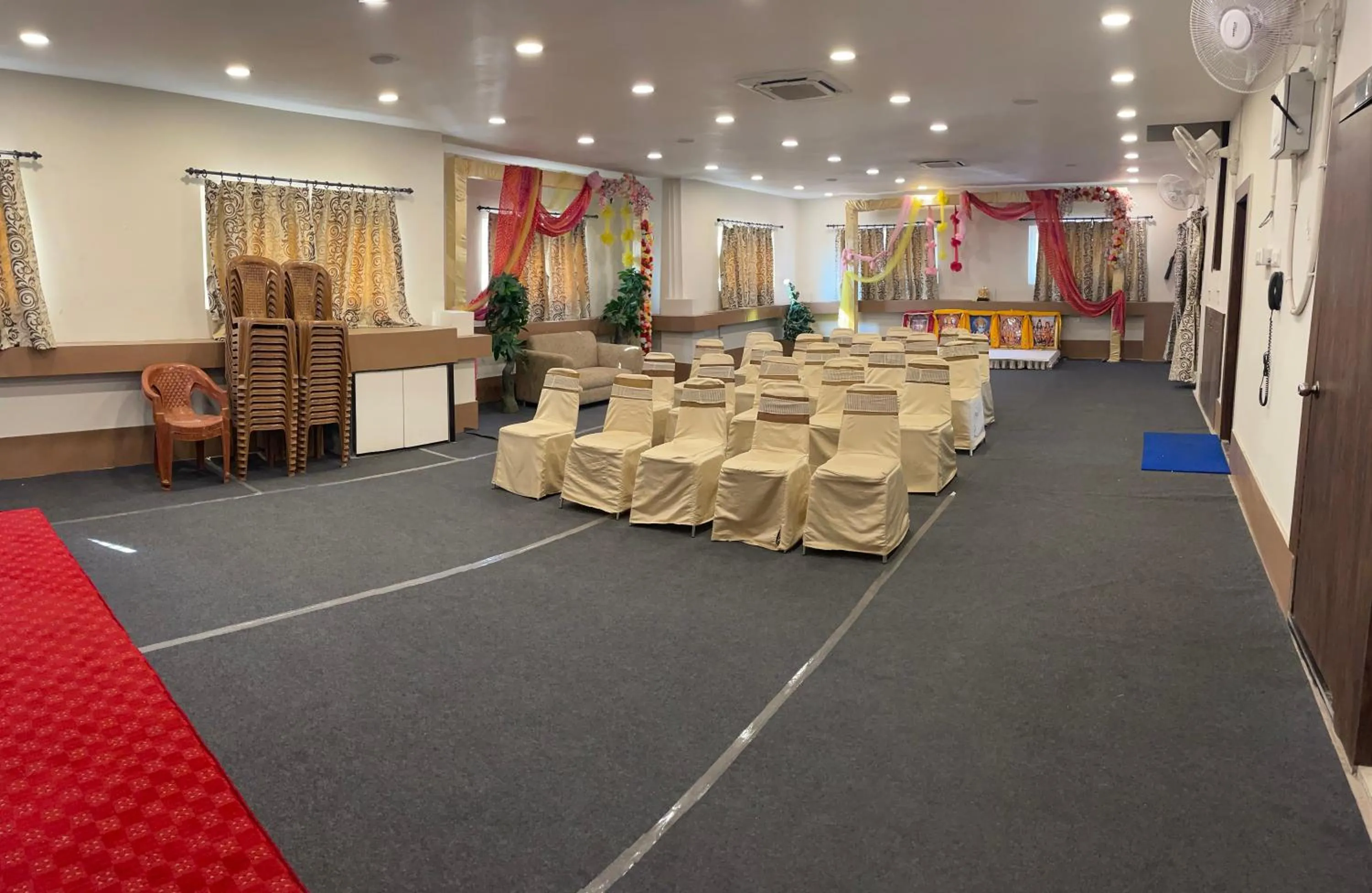 Banquet/Function facilities in Hotel Bandhan Residency