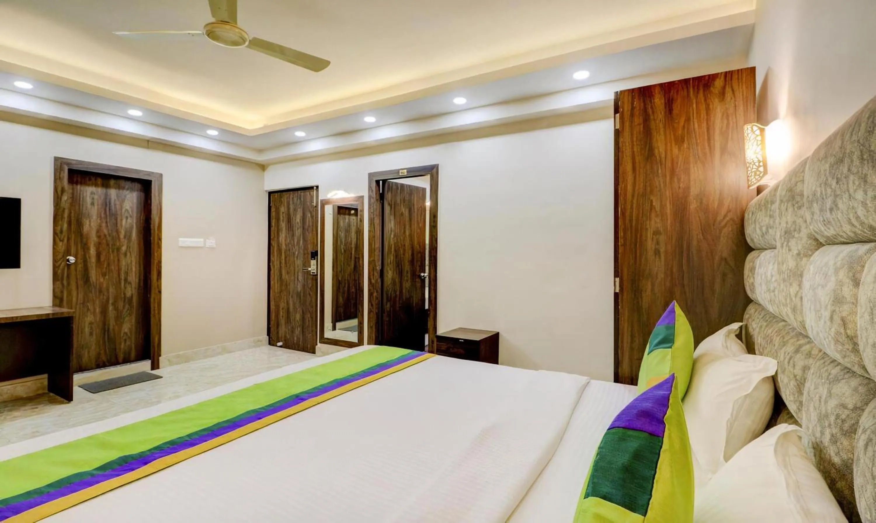 Bedroom, Bed in Hotel Bandhan Residency