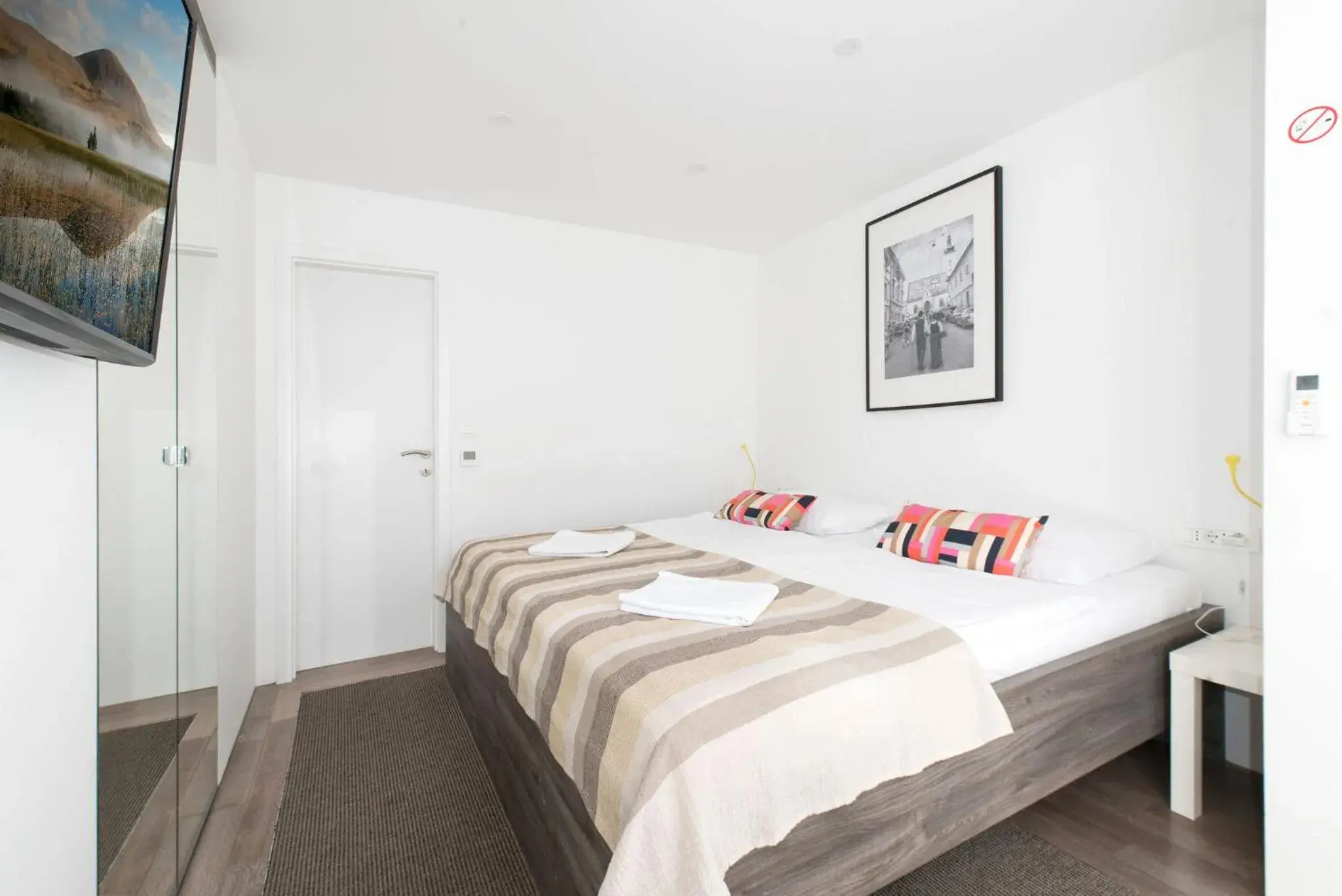 Bed in Tia Apartments and Rooms Bed in Tia Apartments and Rooms