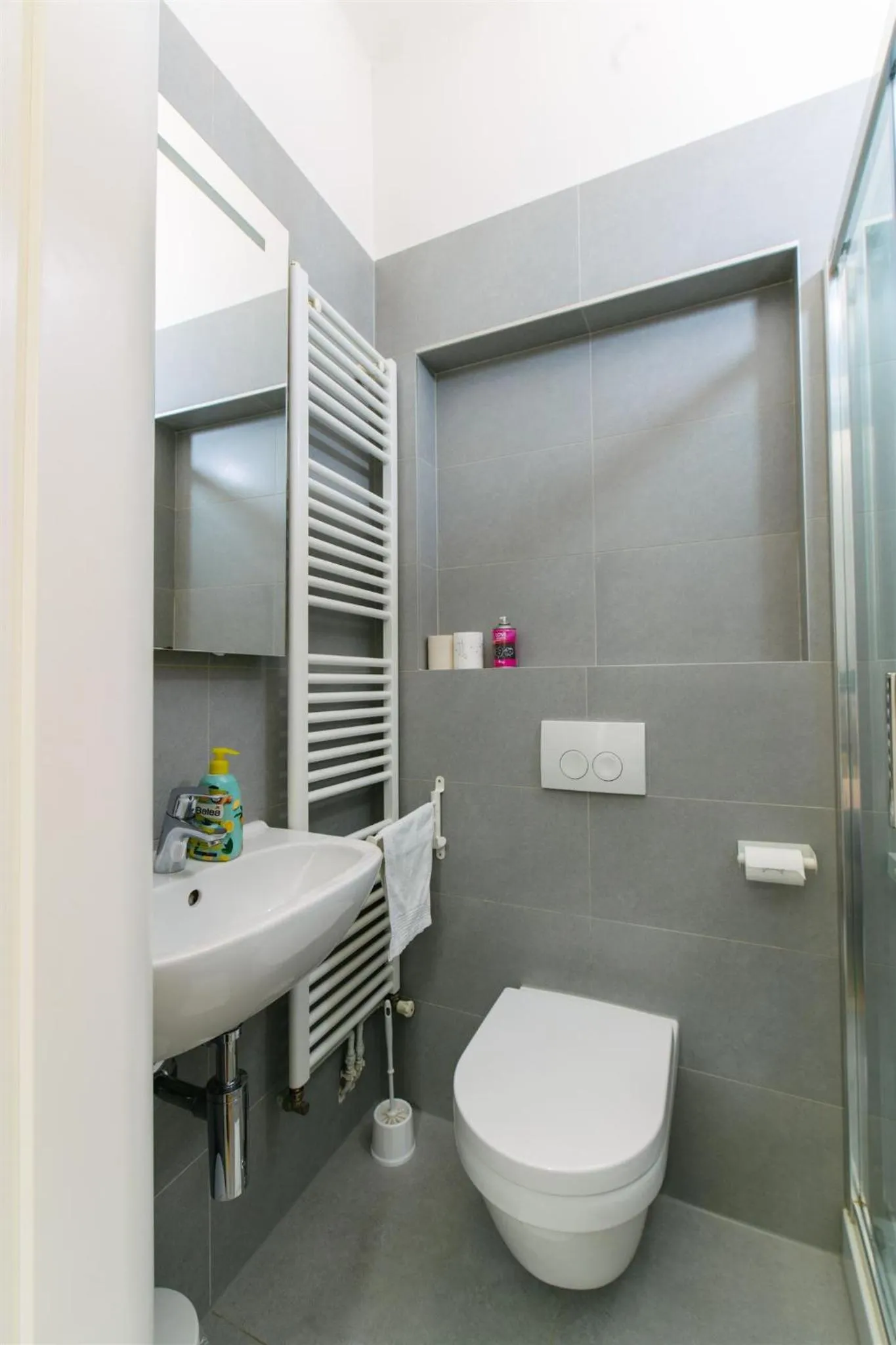 Bathroom in Tia Apartments and Rooms