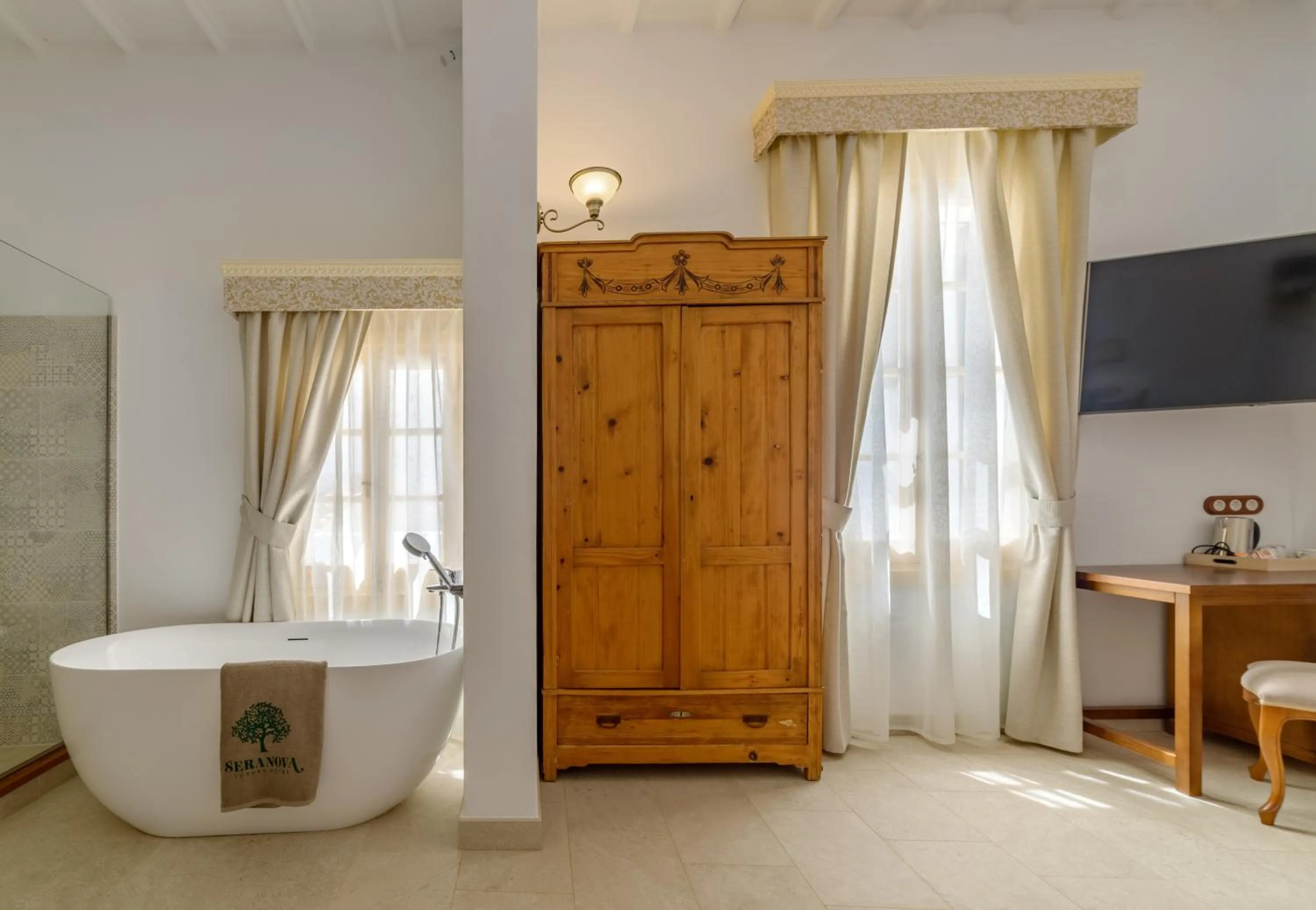 Shower in Seranova Luxury Hotel - Adults Only