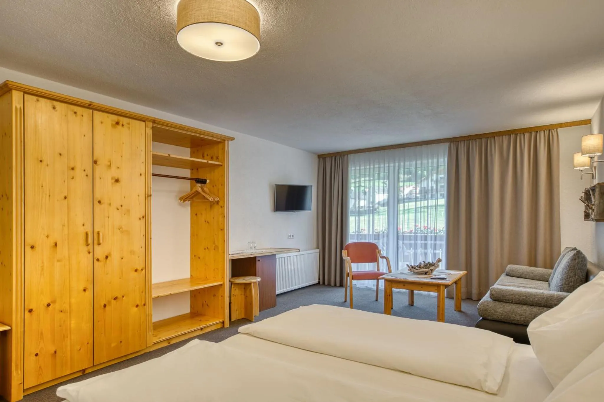 Photo of the whole room, Bed in Hotel Erika