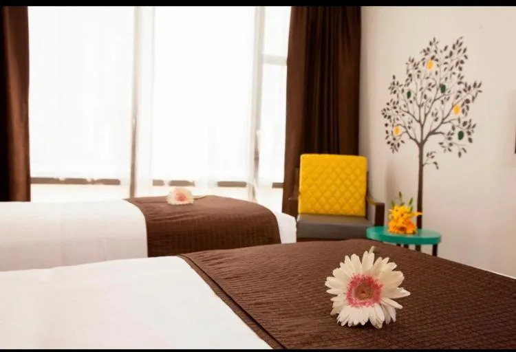 Bedroom in Hotel Mumbai House Airoli, Navi Mumbai