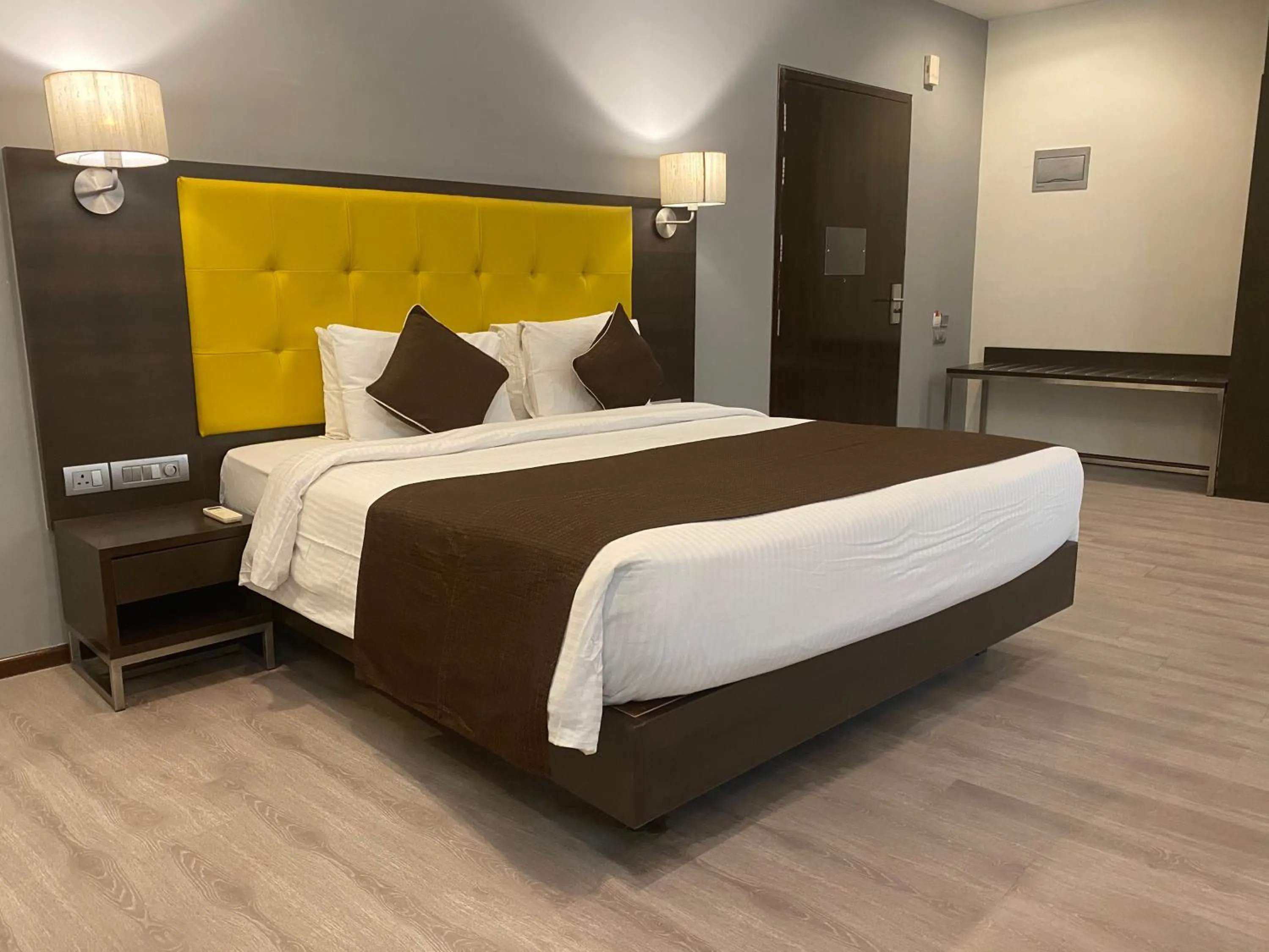 Bedroom in Hotel Mumbai House Airoli, Navi Mumbai