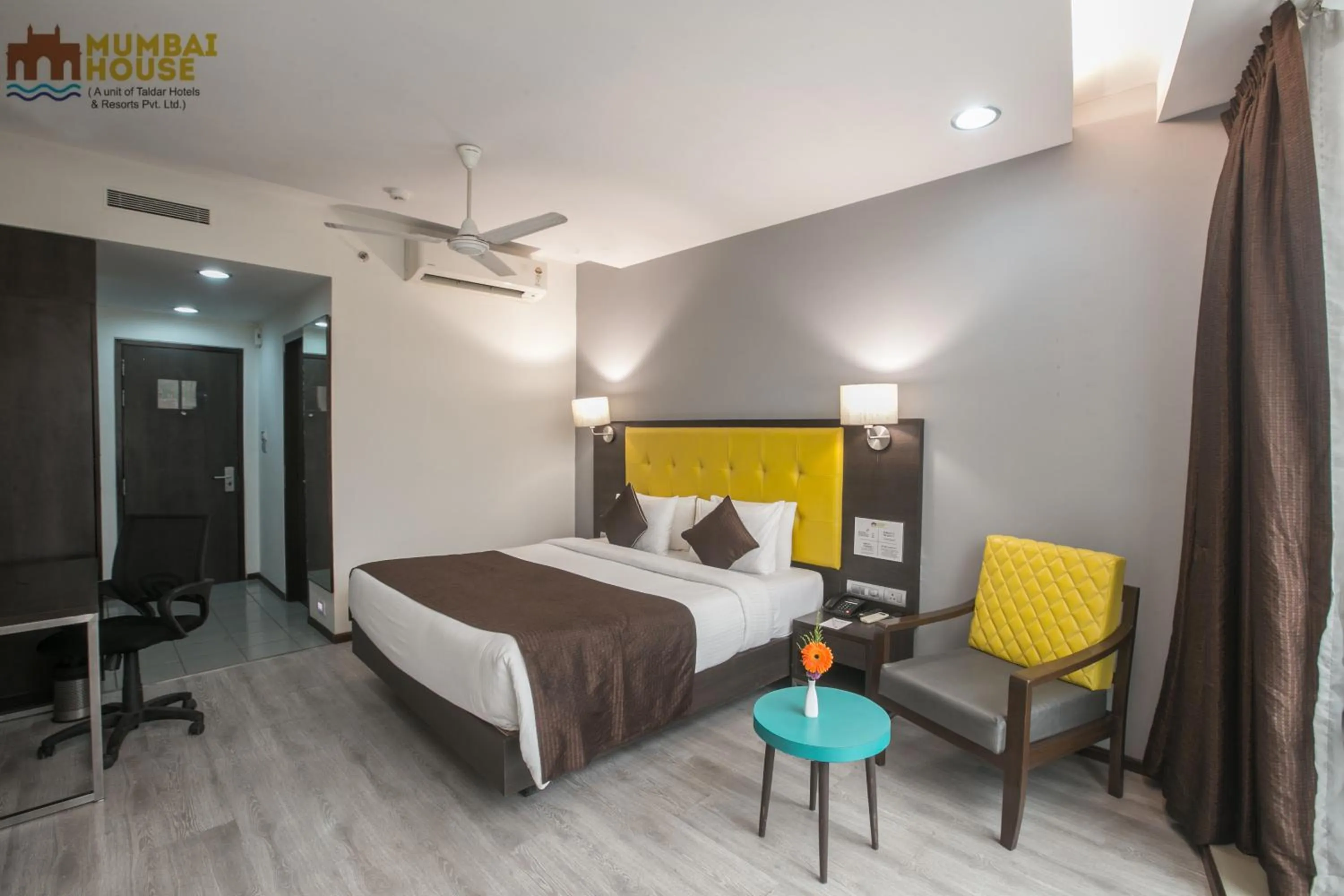 Property building in Hotel Mumbai House Airoli, Navi Mumbai