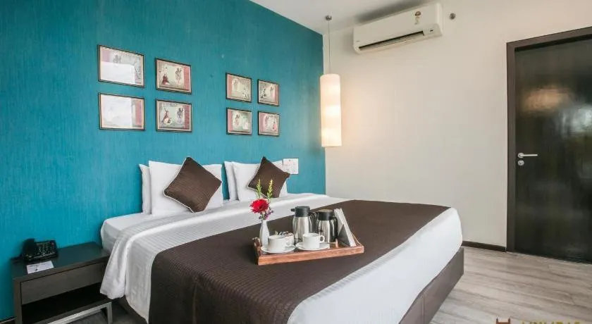 Hotel Mumbai House Airoli, Navi Mumbai