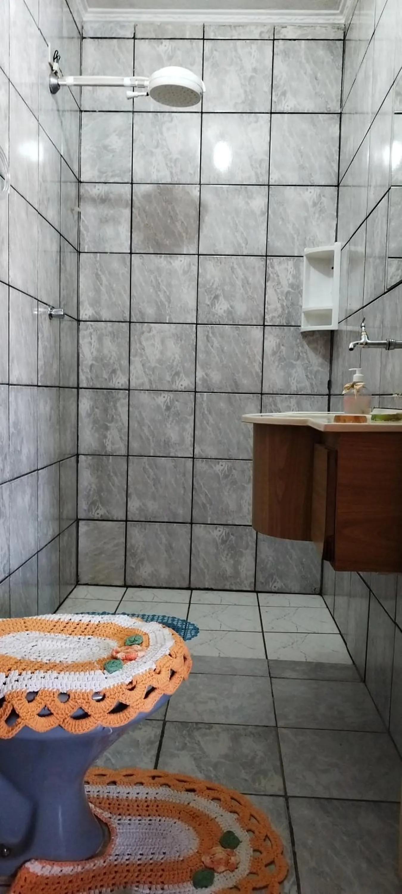 Shower in Chácara Sorriso 1 em Atibaia