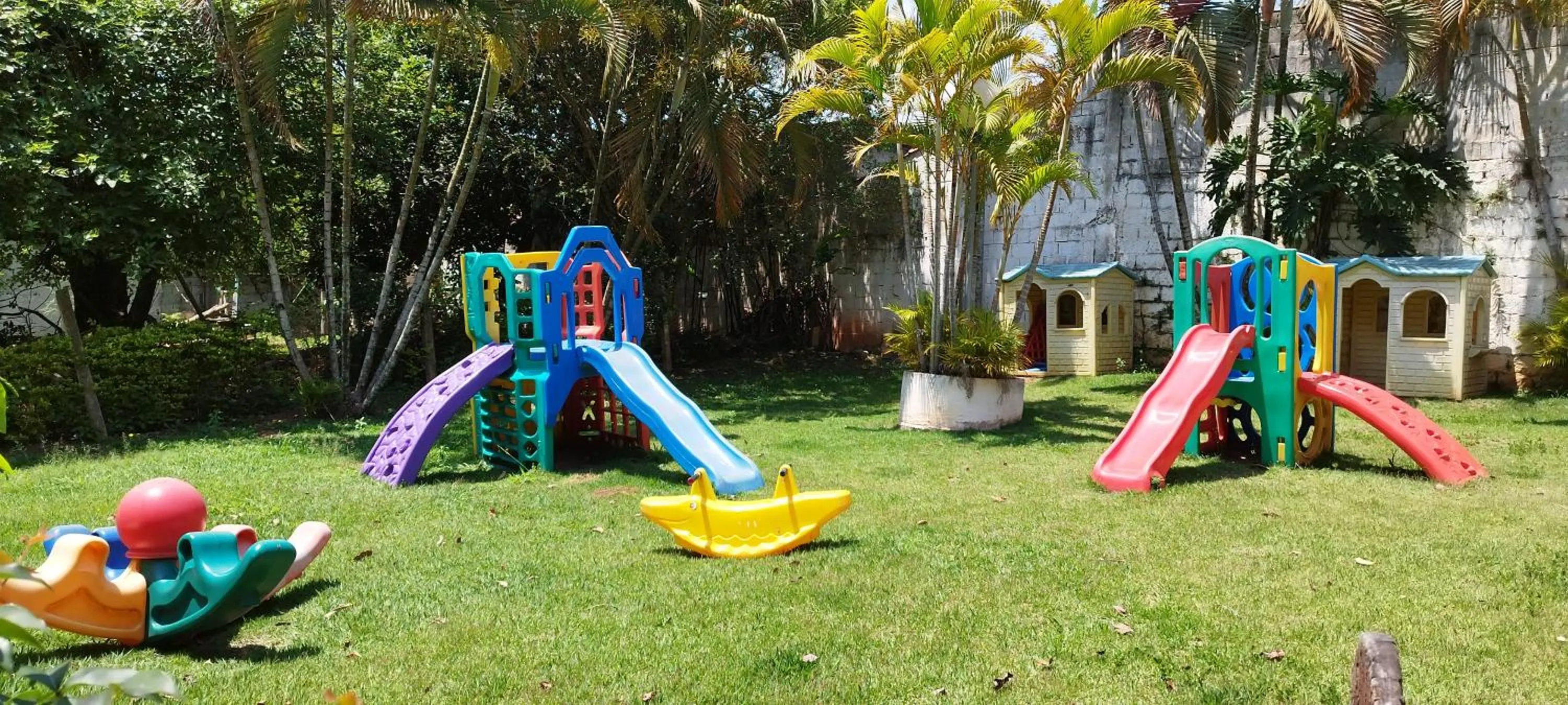 Children play ground in Chácara Sorriso 1 em Atibaia