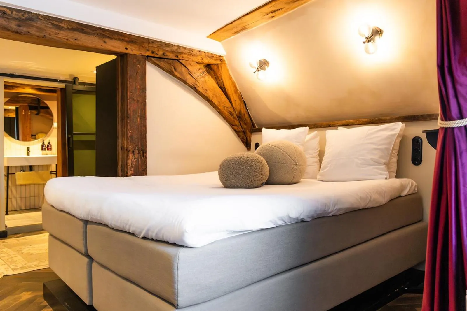 Bed in Boutique Hotel & Restaurant Frenchie