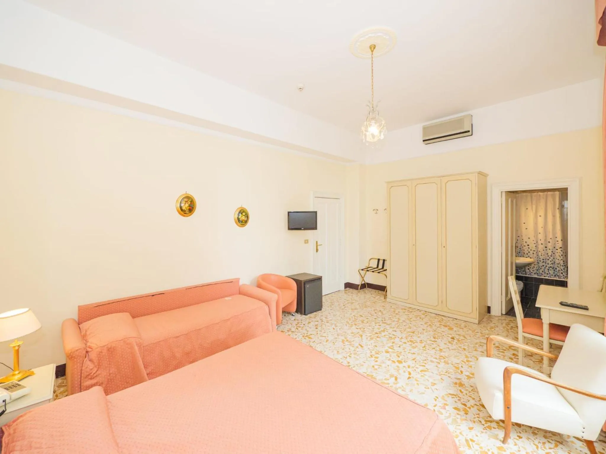 Bed in Hotel Delle Palme