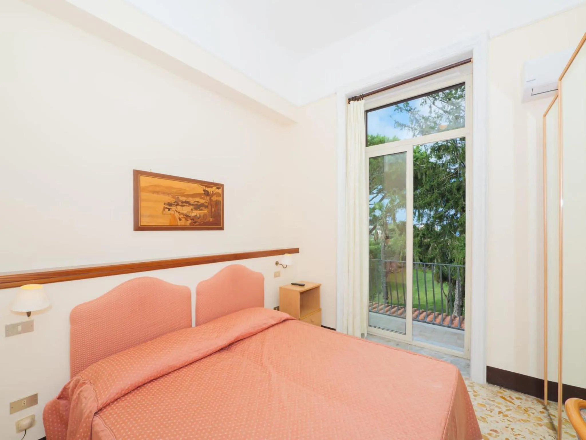 Bed in Hotel Delle Palme