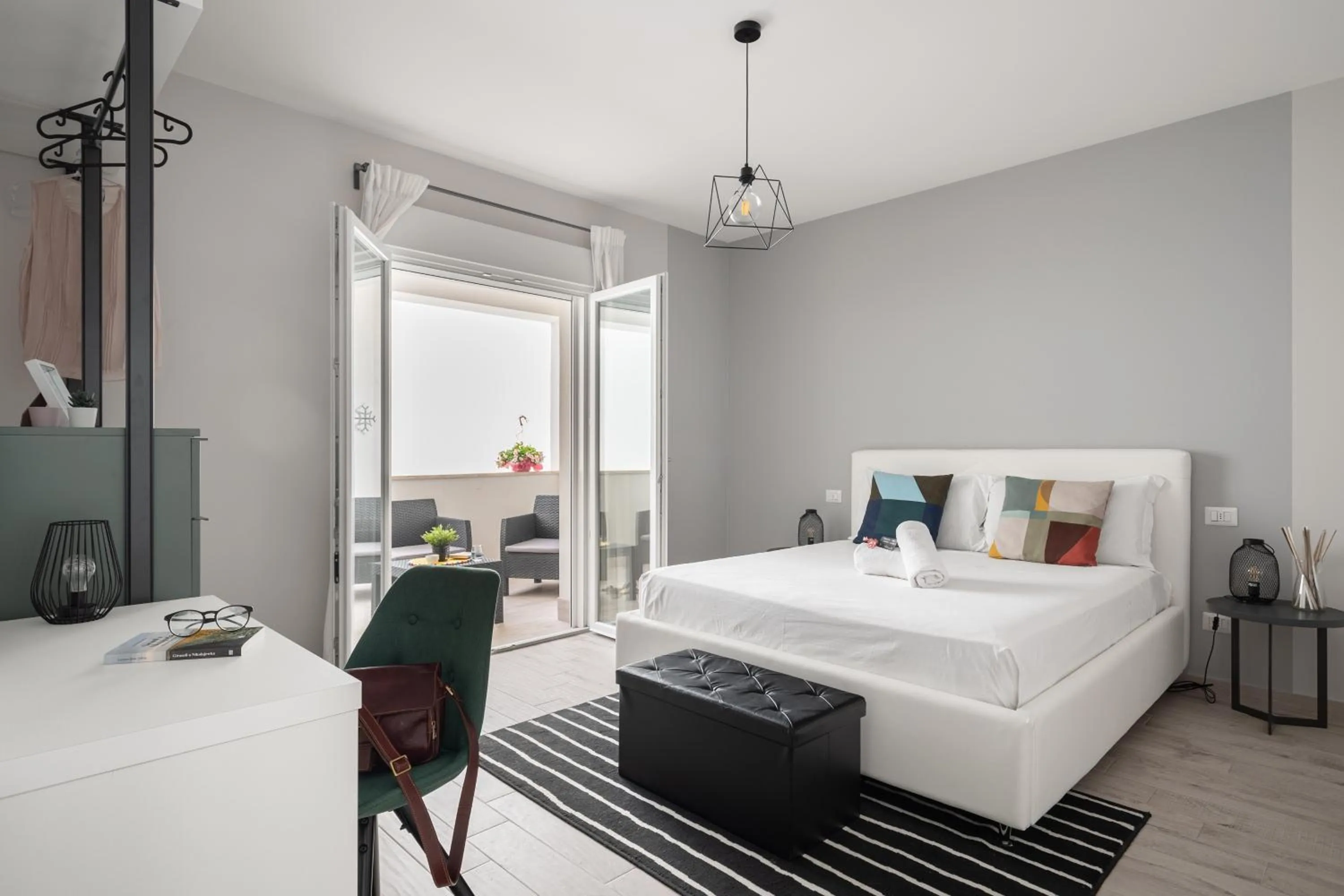 Bedroom, Bed in Volturno3 Suites & more