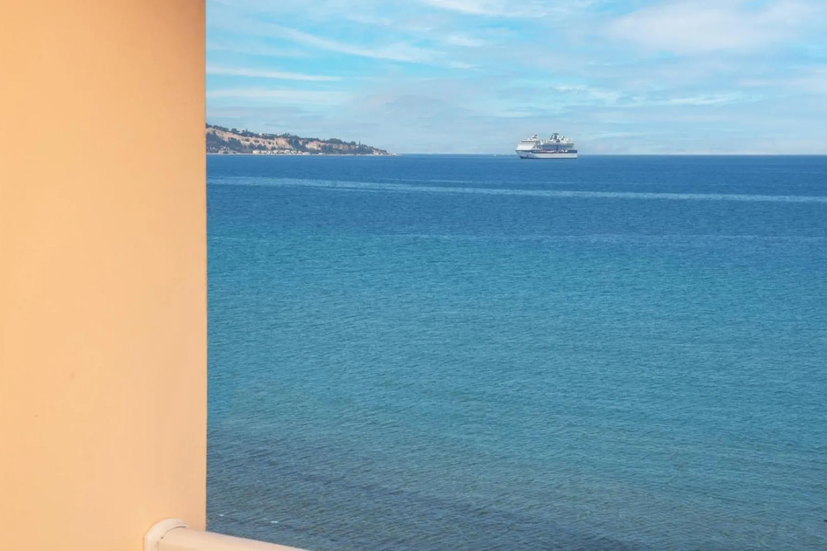 Sea view in Nefeli Beach - living by the sea