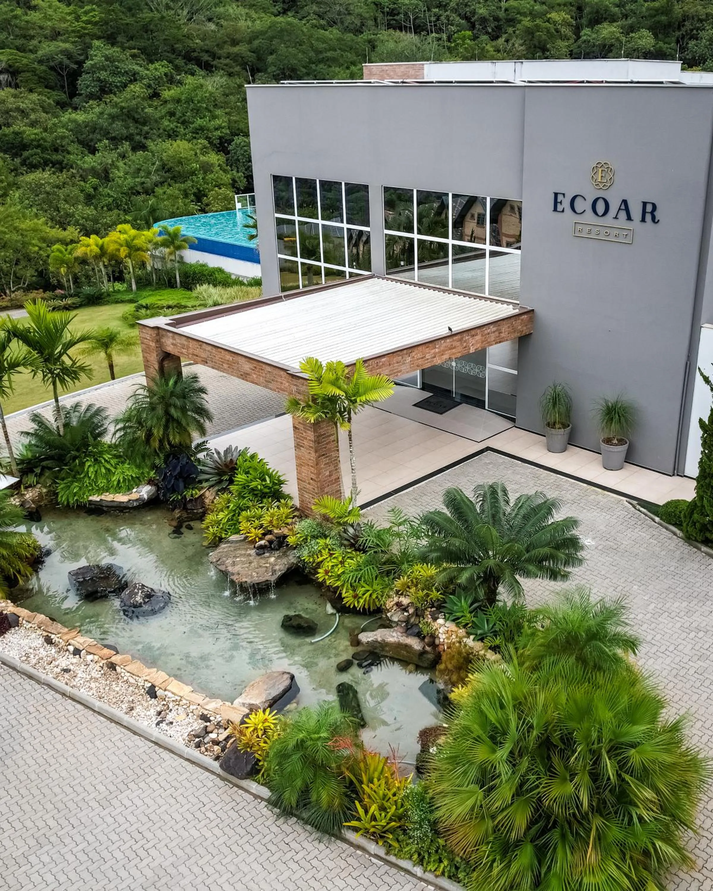 Property building in Resort Ecoar