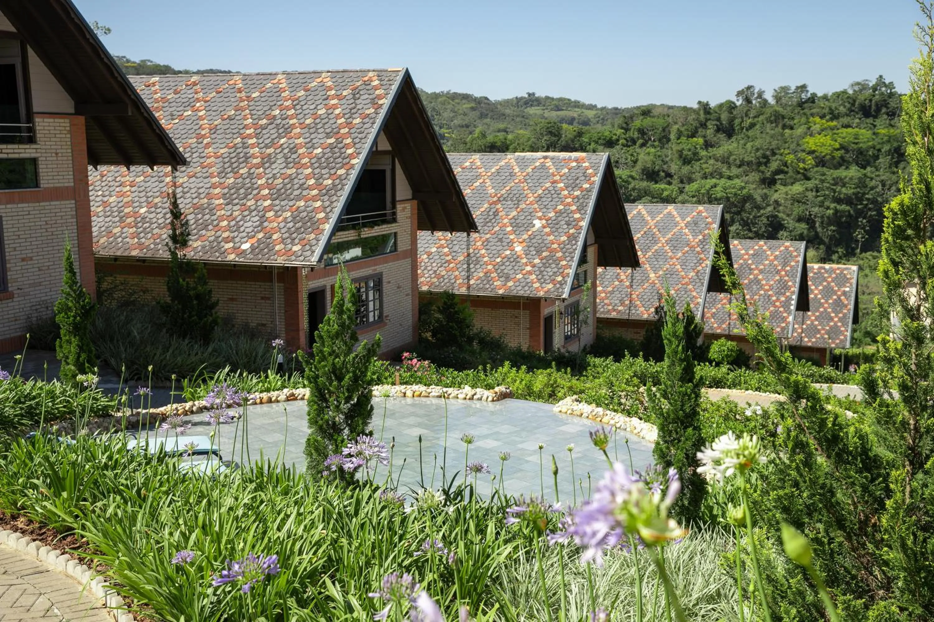 Property building in Resort Ecoar