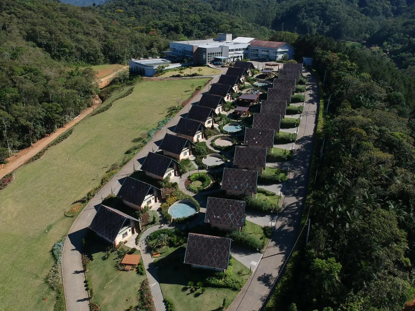 Property building in Resort Ecoar