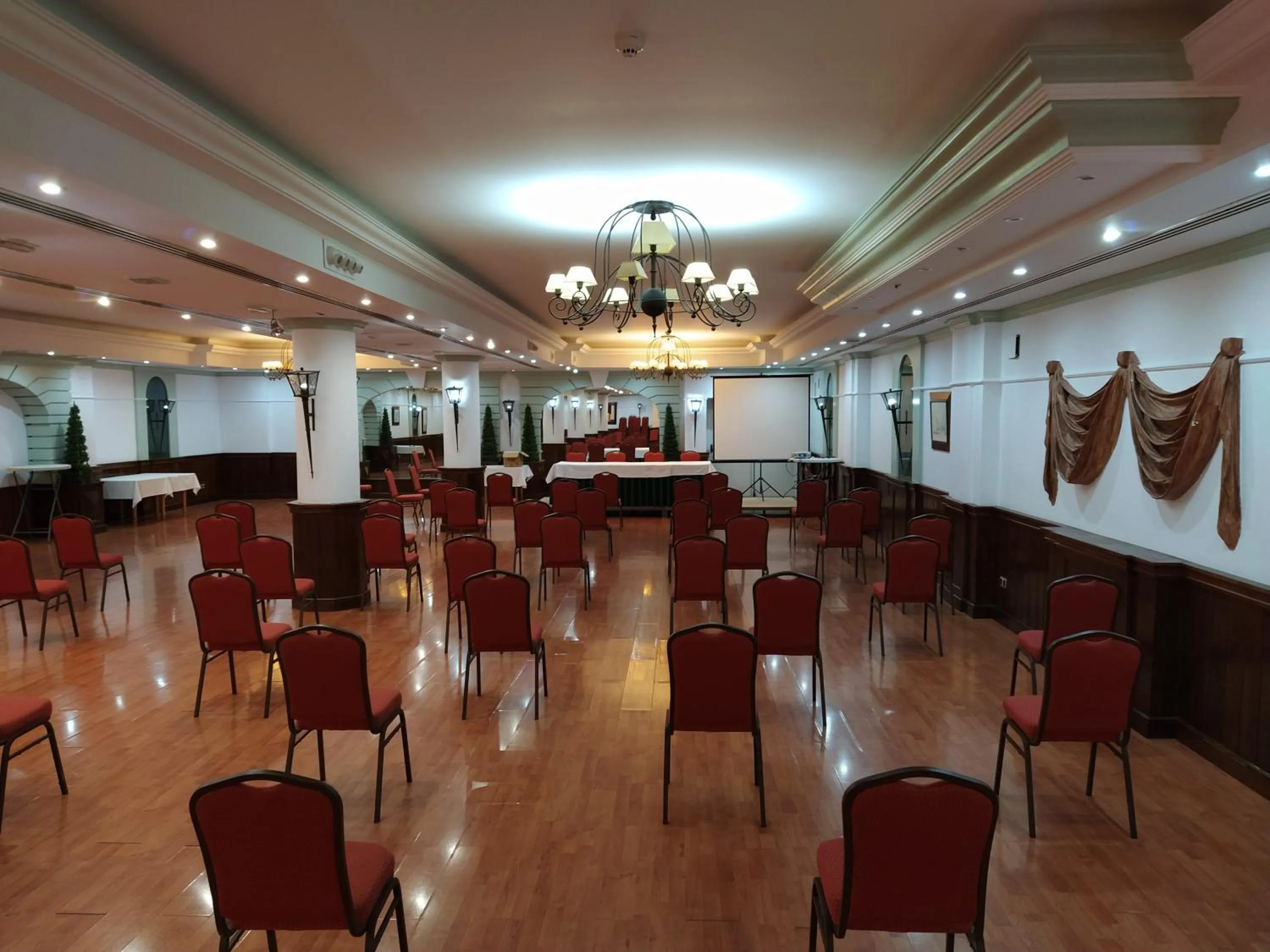 Meeting/conference room in HOTEL DON RAMIRO