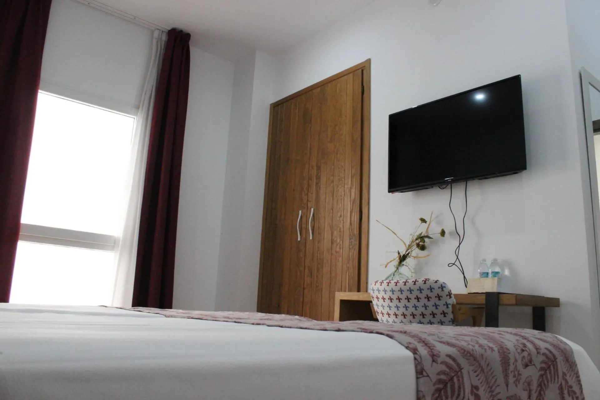 Bed in HOTEL DON RAMIRO