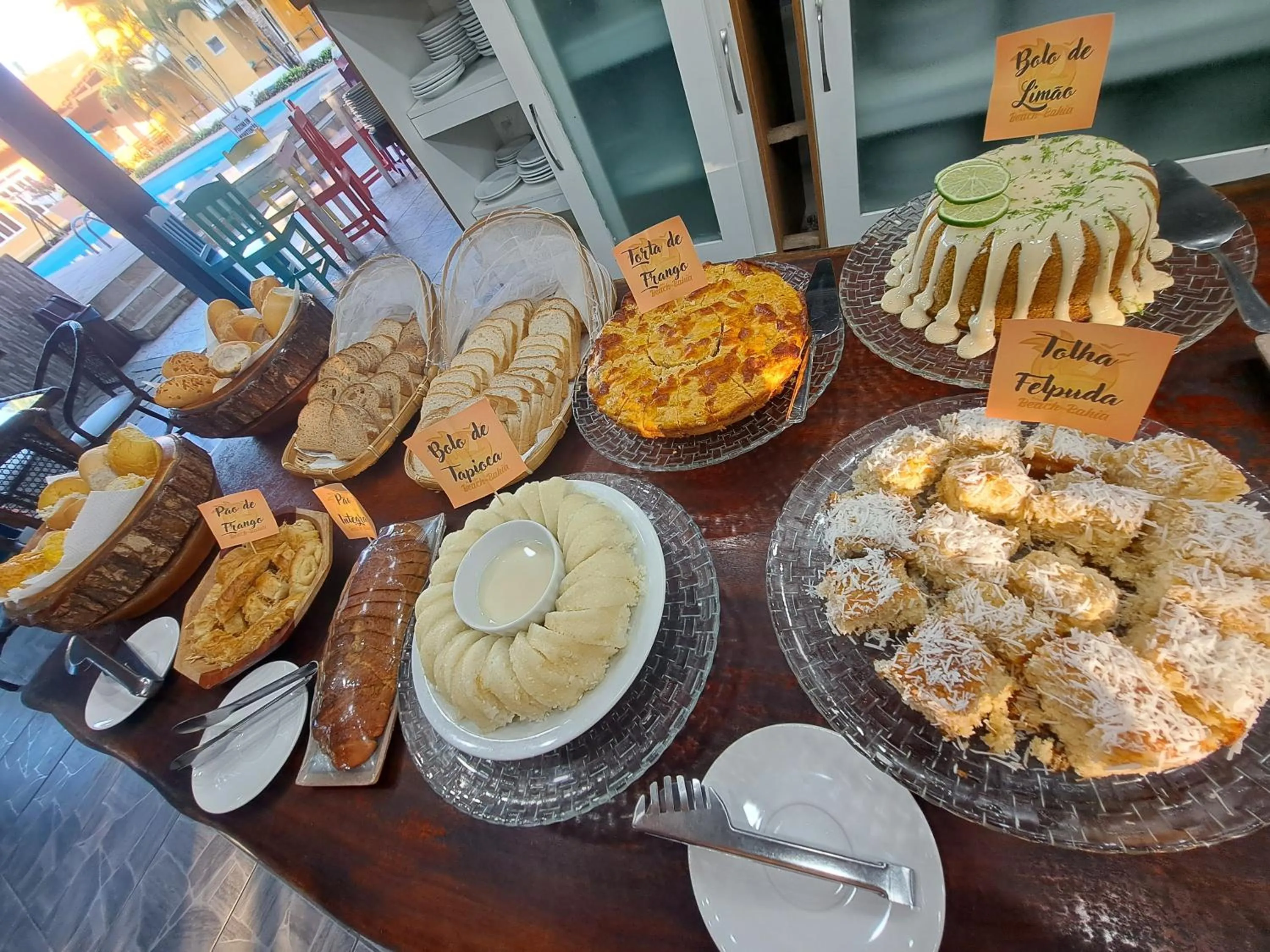 Buffet breakfast in Pousada Beach Bahia