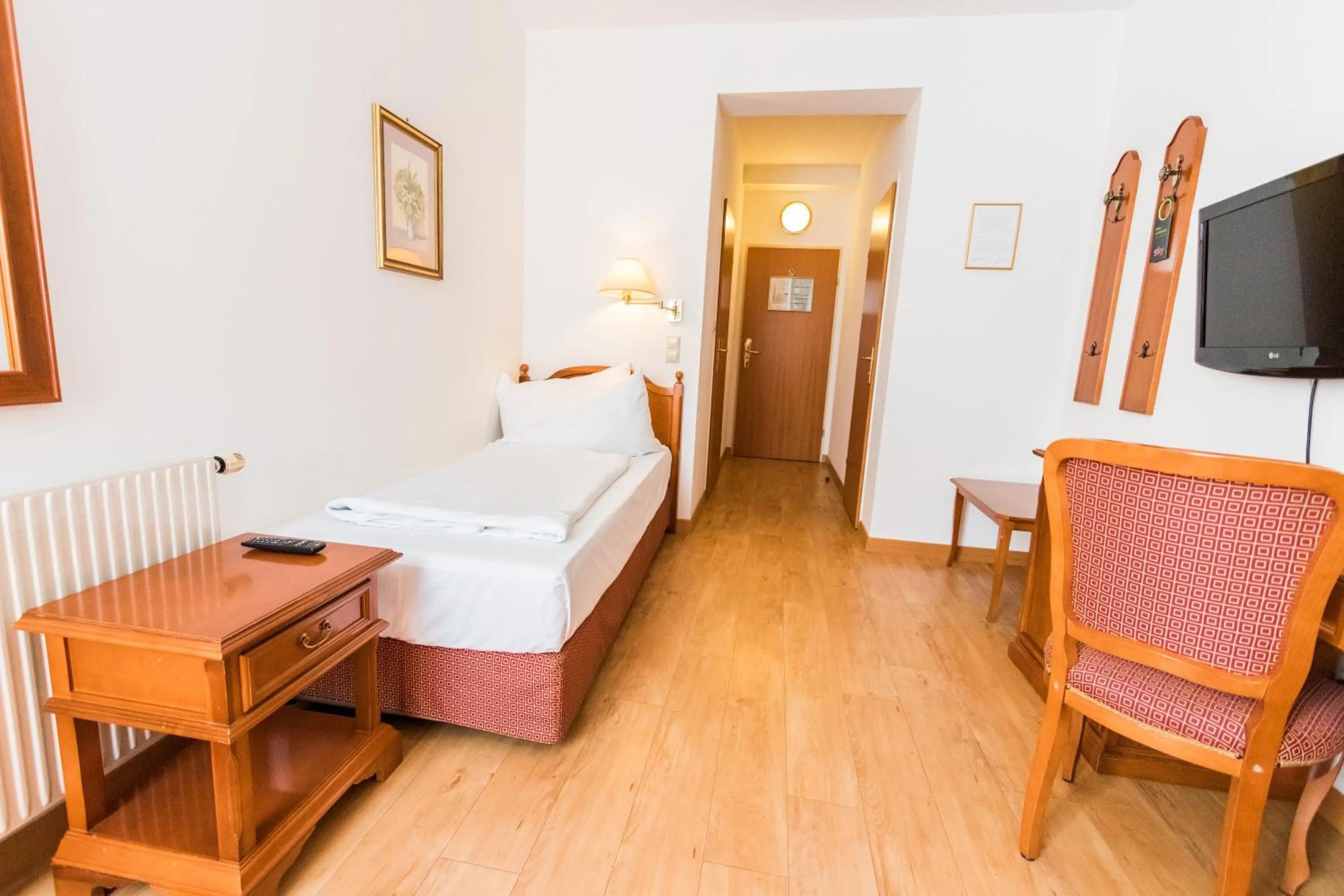 Photo of the whole room, Bed in Familie Hopfeld - Hotel Dreikönigshof