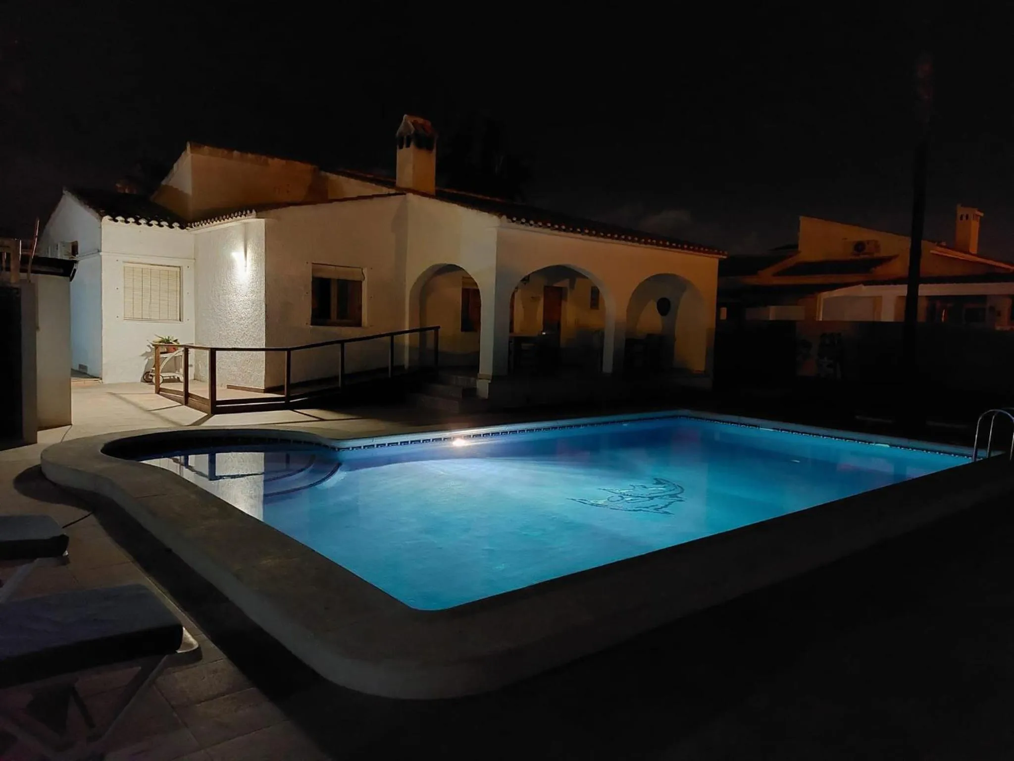 Night in ZENIA HOSTEL