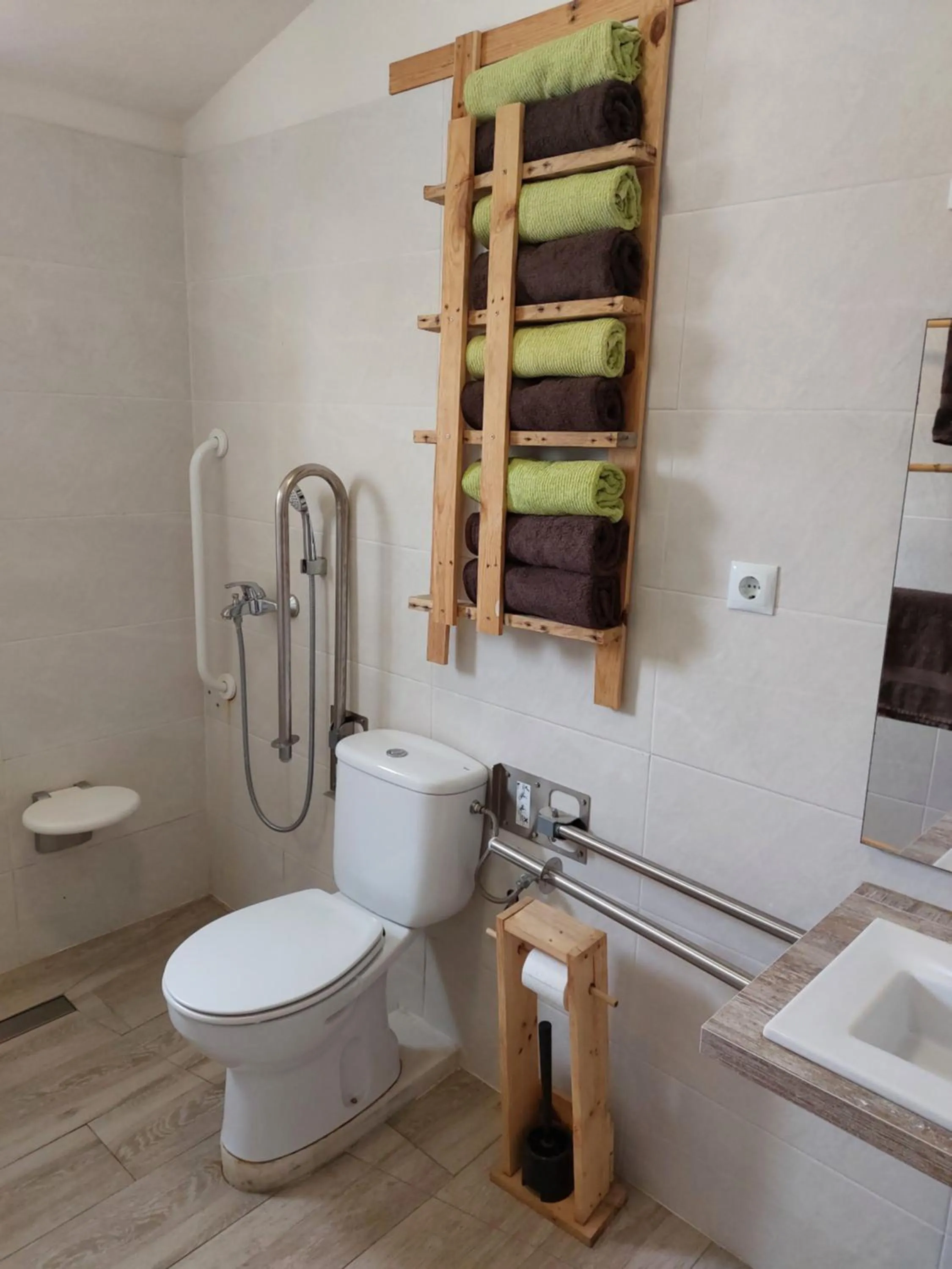 Shower in ZENIA HOSTEL