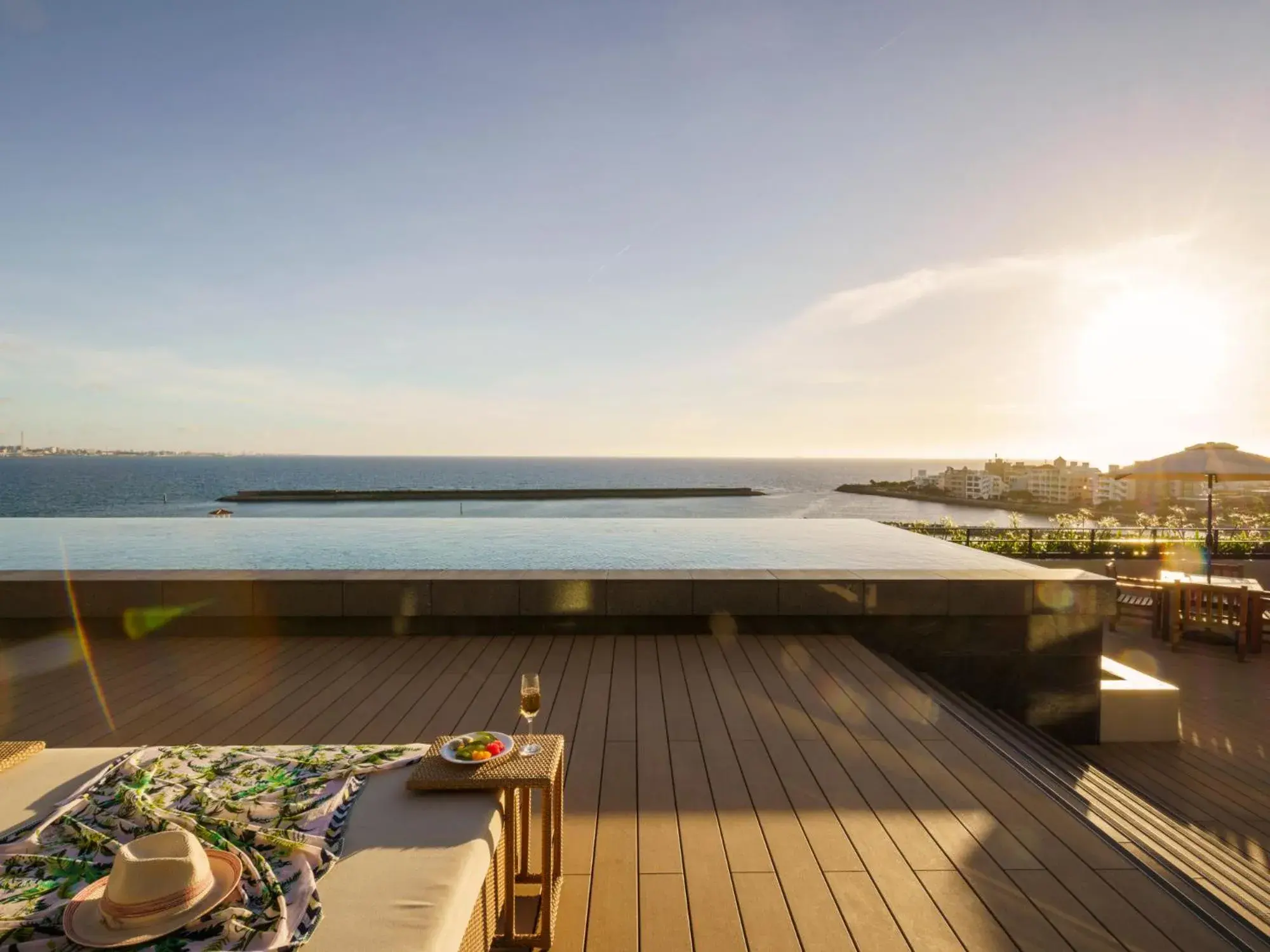 Swimming pool in MB GALLERY CHATAN by THE TERRACE HOTELS Swimming pool in MB GALLERY CHATAN by THE TERRACE HOTELS